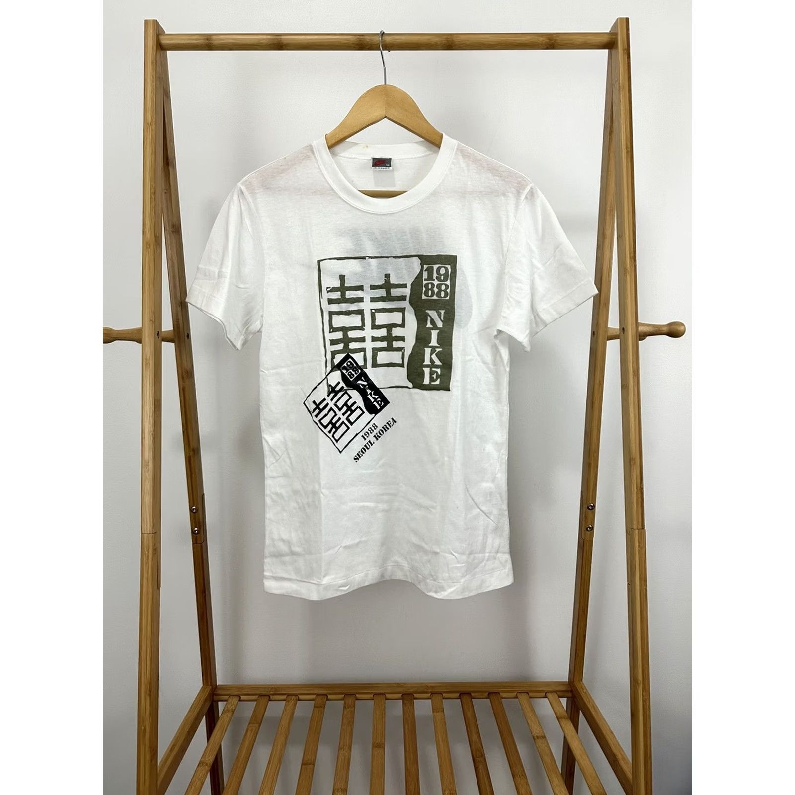 Nike VTG 80s Nike Seoul Korea 1988 Olympics Double Sided Single Stitch T-Shirt Size M Mens White Nike Shirt Olympics Swoosh Size US M / EU 48-50 / 2 - 2 Thumbnail