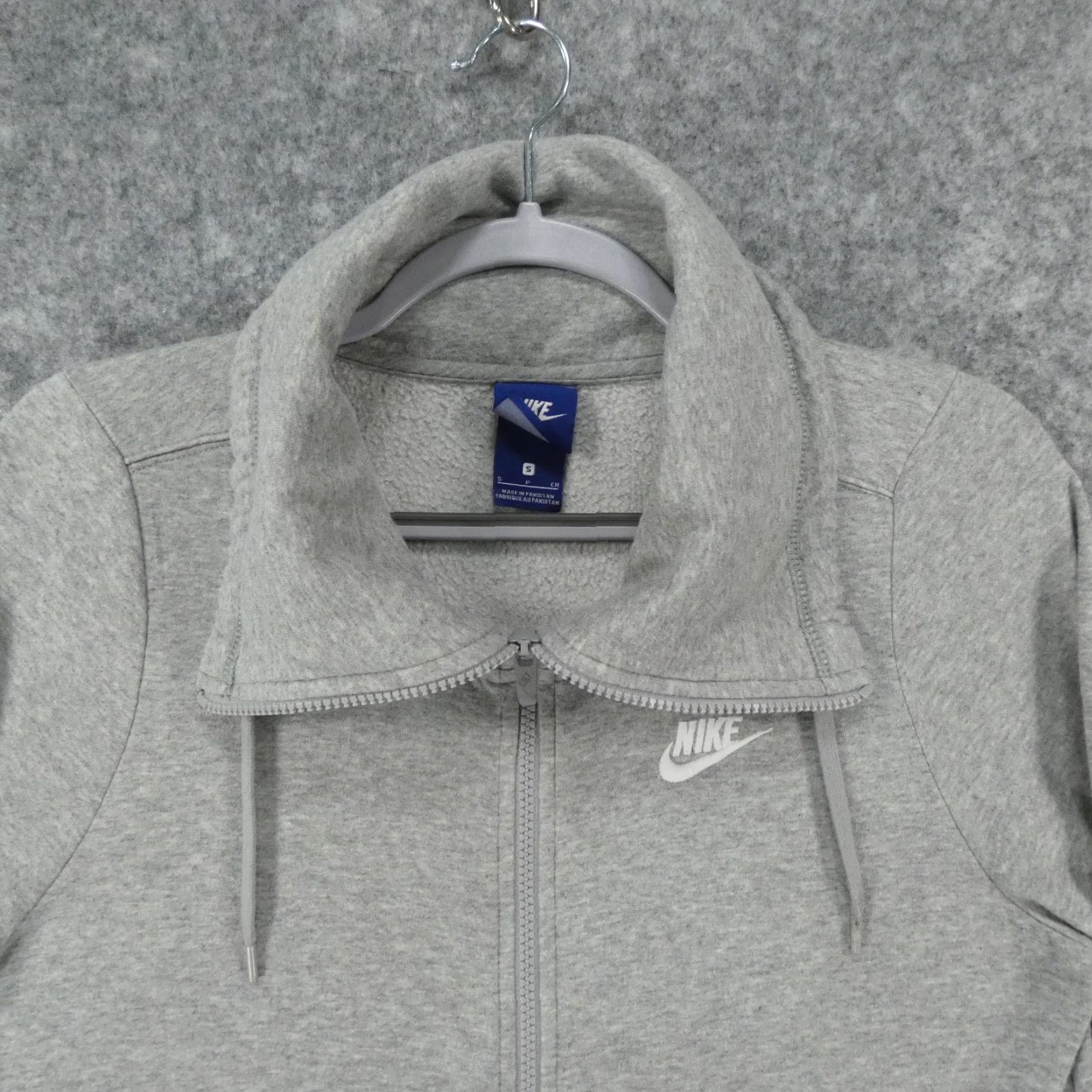 Nike Nike Jacket Womens Small Fleece Gray Full Zip w Pockets Logo Size S / US 4 / IT 40 - 2 Thumbnail