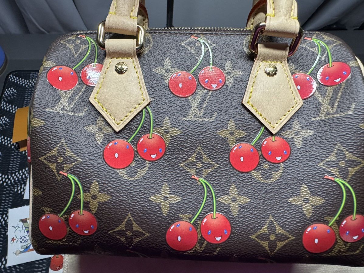 Louis Vuitton × Takashi Murakami Louis Vuitton x TM 2025 Cherry 🍒 Speedy 20 Bandouliere ⭐️ Size ONE SIZE - 6 Thumbnail
