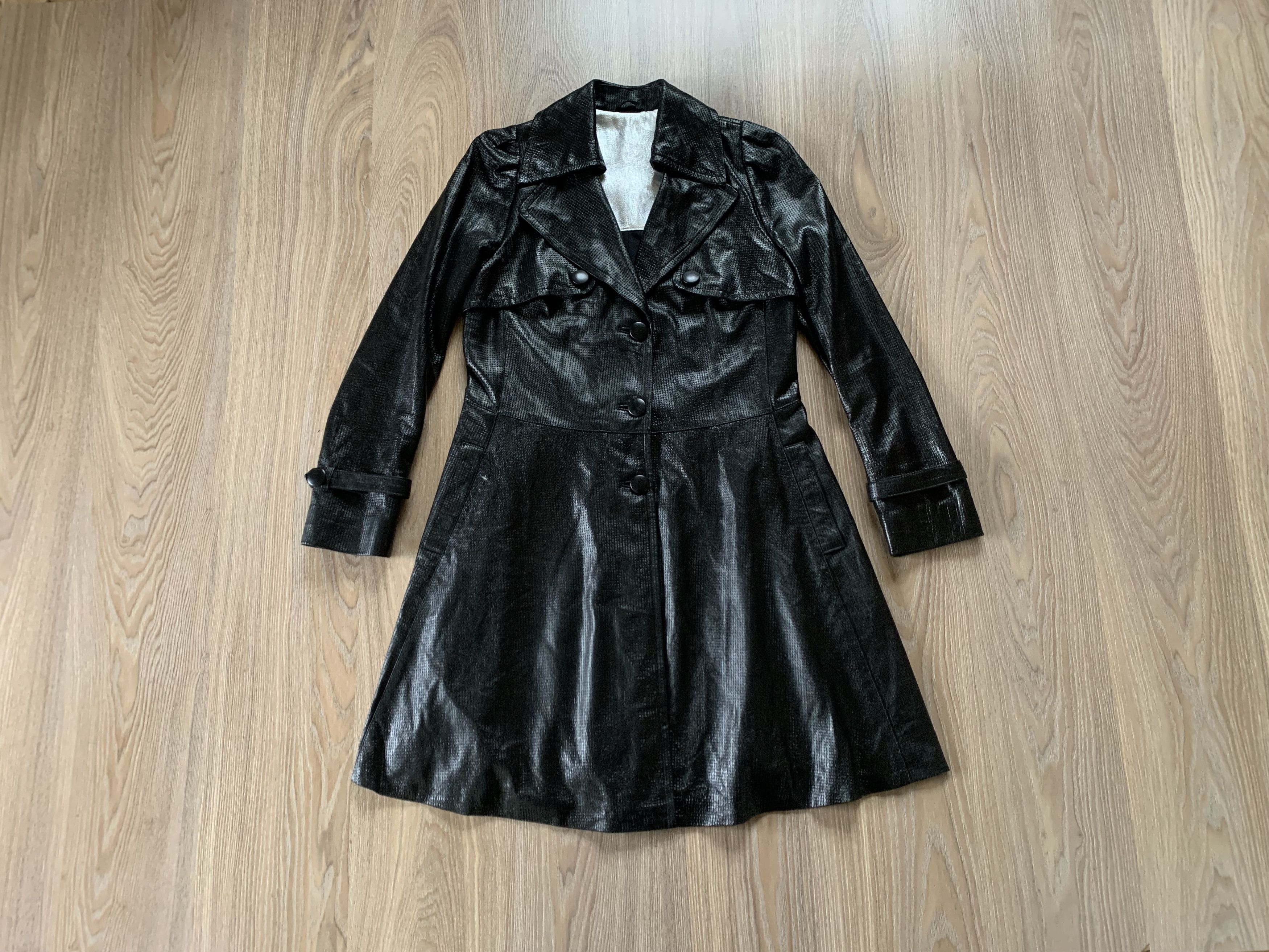 Vintage Rare Levinson Black Label Woman Perforated Leather Jacket Size M / US 6-8 / IT 42-44 - 1 Thumbnail