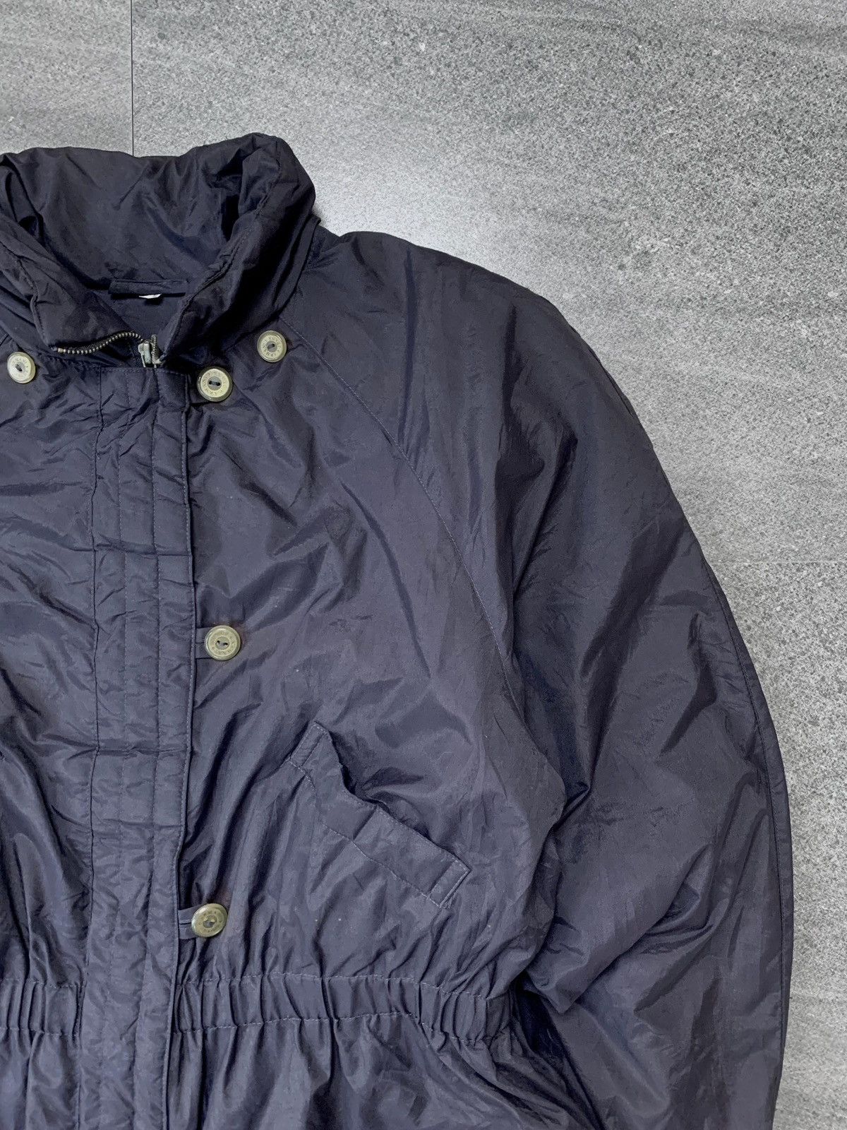 Armani Vintage Cropped Puffer Jacket Size US S / EU 44-46 / 1 - 3 Thumbnail