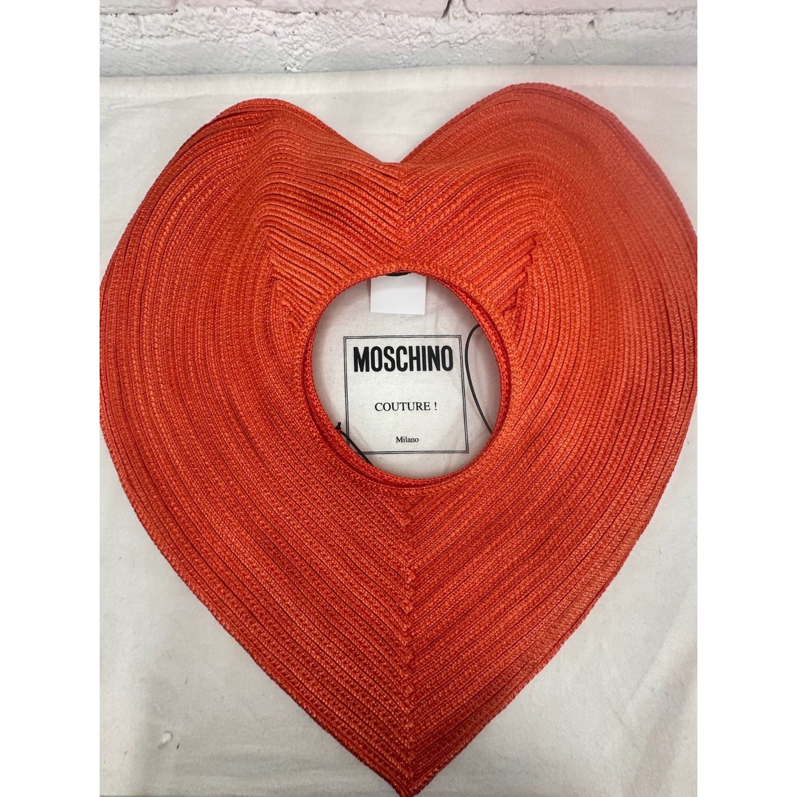 Moschino RUNWAY SS23 MOSCHINO Couture x Stephen Jones Rafia Heart Hat Size ONE SIZE - 2 Thumbnail