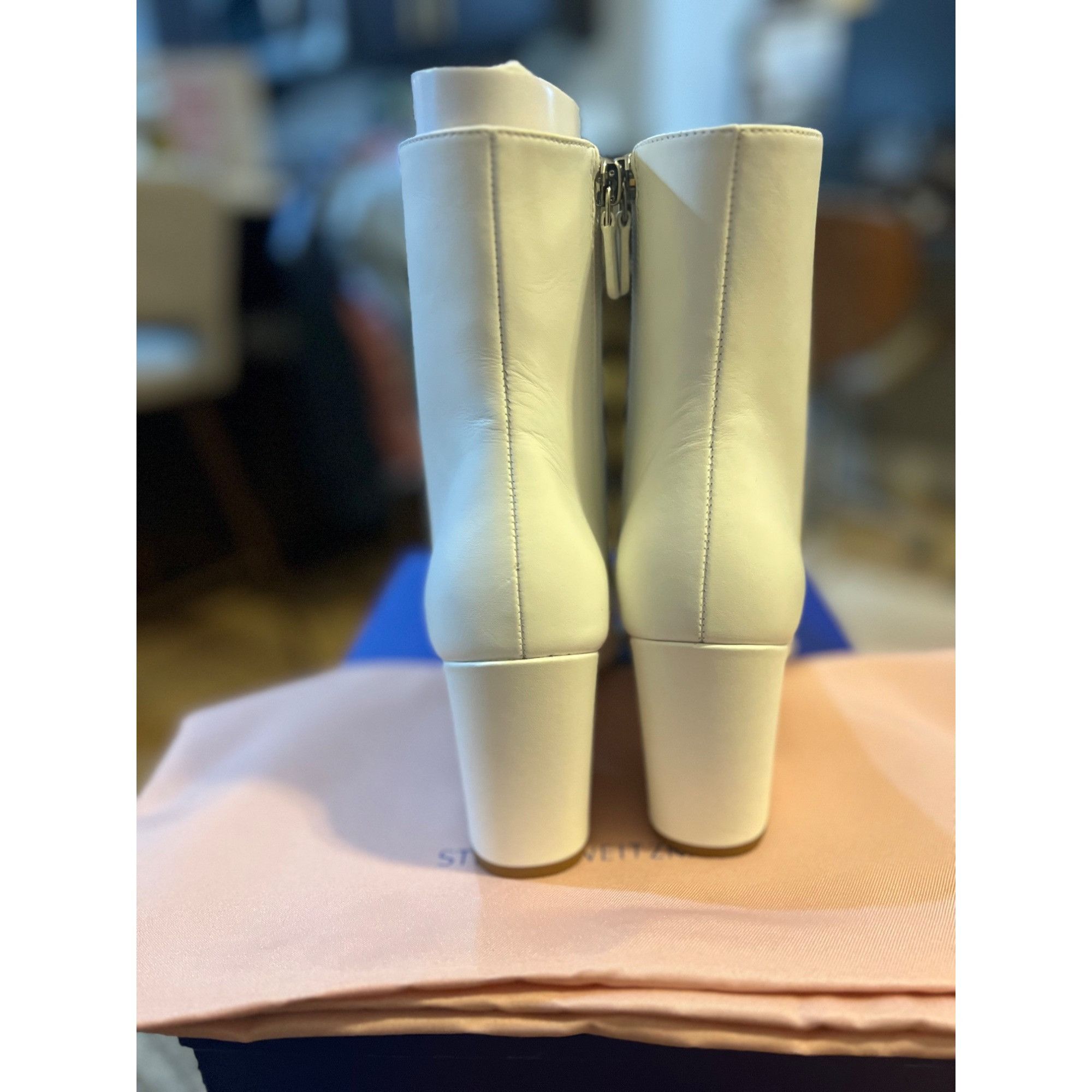 Stuart Weitzman Stuart Weitzman Avenue 75 Block White Heels NWB - Size 7B (3 Size US 7 / IT 37 - 5 Thumbnail