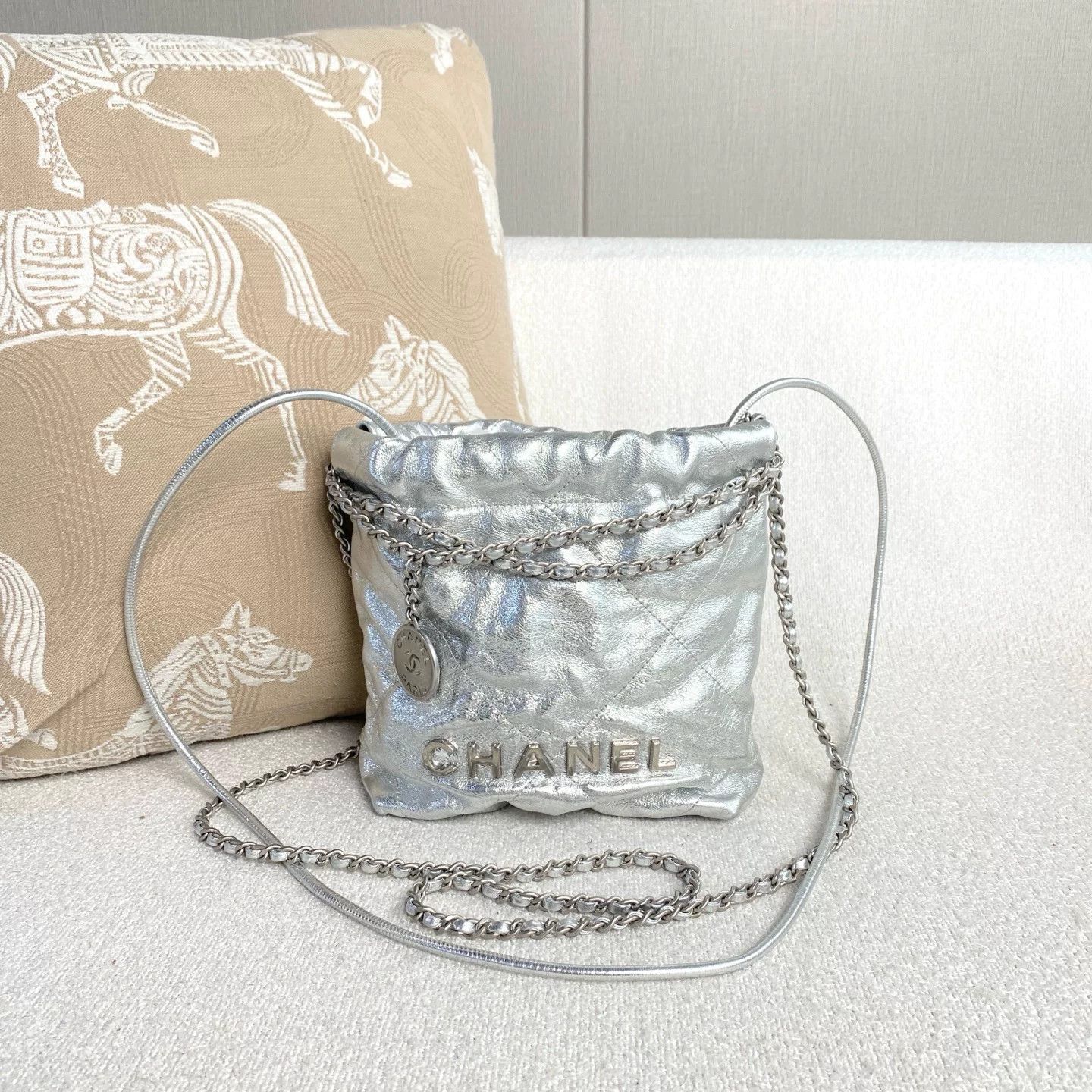 Chanel Pre-loved Bag Very good condition Size ONE SIZE - 1 Thumbnail
