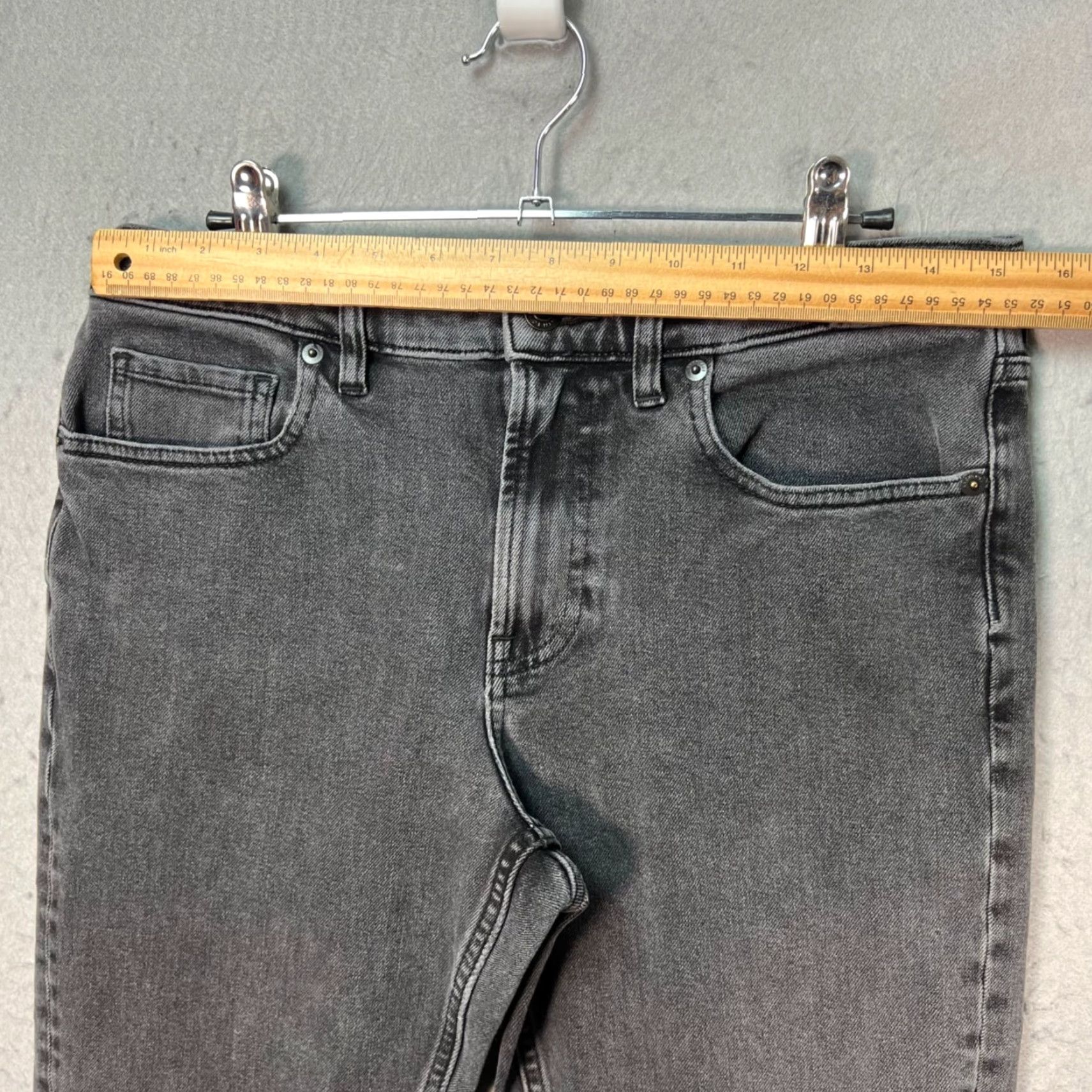 Everlane Everlane Jeans Mens 31x30 Slim Denim Gray Cotton Blend 5-Pocket Tapered Regular Rise Mid Vintage: No Size US 31 - 5 Thumbnail