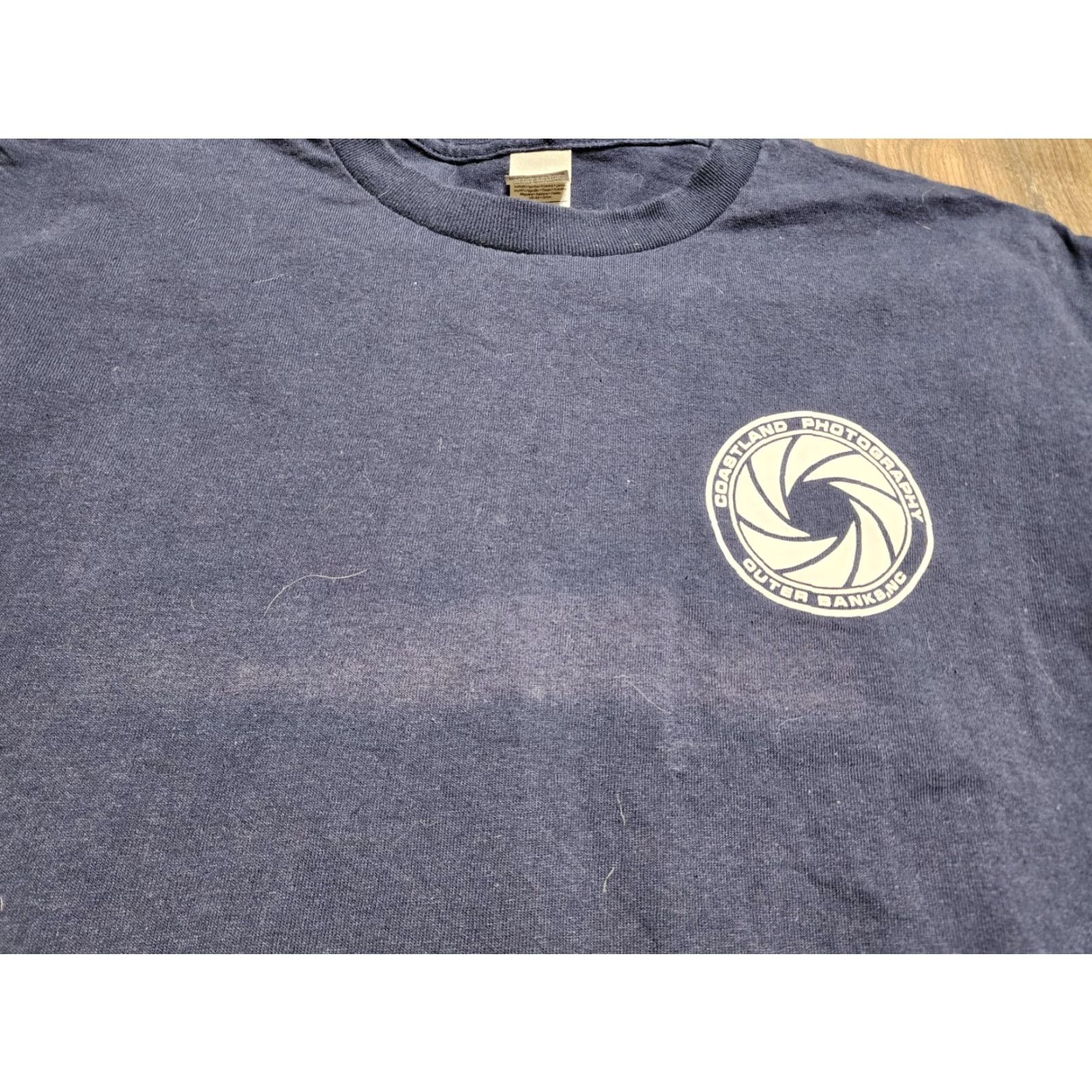 Gildan Vintage Gildan Men's Large Blue Coastland Photography Outer Banks NC Map Graphic T-Shirt, Classic Style Size US L / EU 52-54 / 3 - 4 Thumbnail