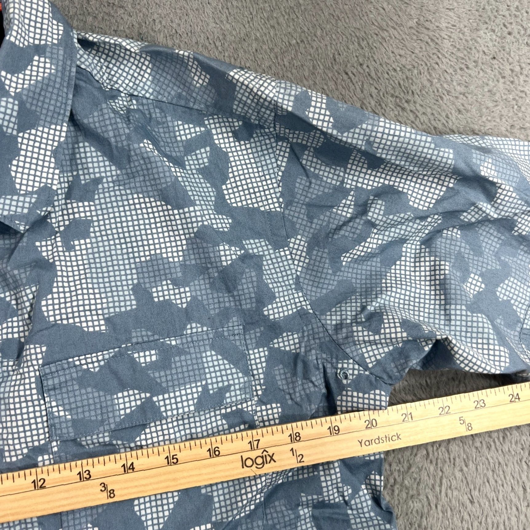 Nike ACG Nike ACG Men's Short Sleeve Camouflage Button-Up Shirt M Blue Multicolor 2000s Y2K Size US M / EU 48-50 / 2 - 5 Thumbnail