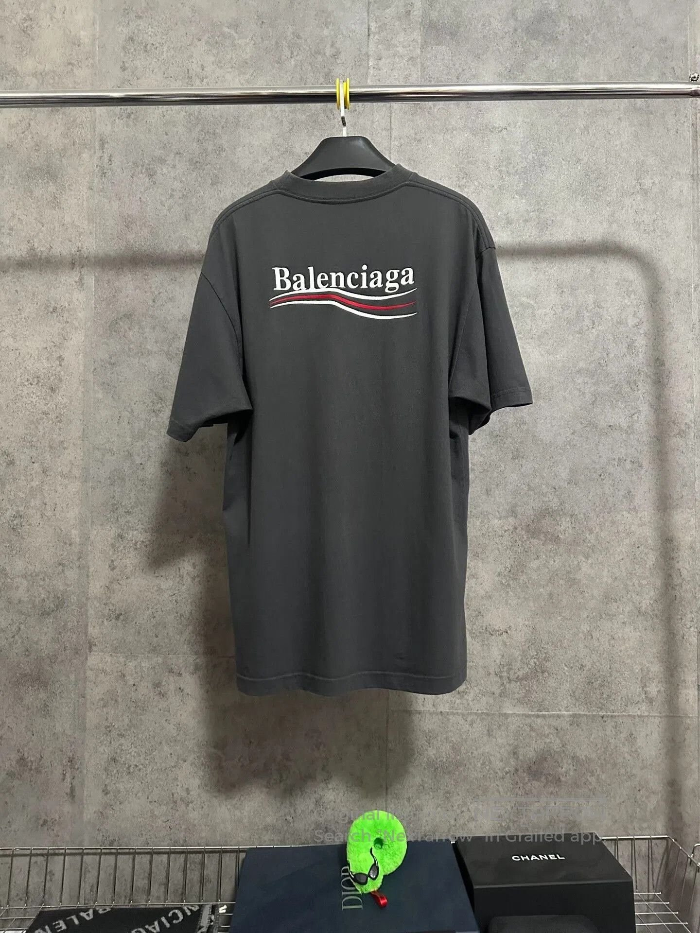 Balenciaga balenciaga short sleeve t-shirt with logo. Size US XXS / EU 40 - 4 Thumbnail