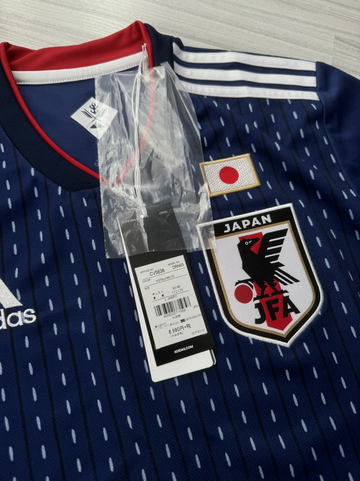 Adidas × Japanese Brand JAPAN 2017-2018 HOME SHIRT FOOTBALL SOCCER JERSEY ADIDAS Size US M / EU 48-50 / 2 - 10 Thumbnail