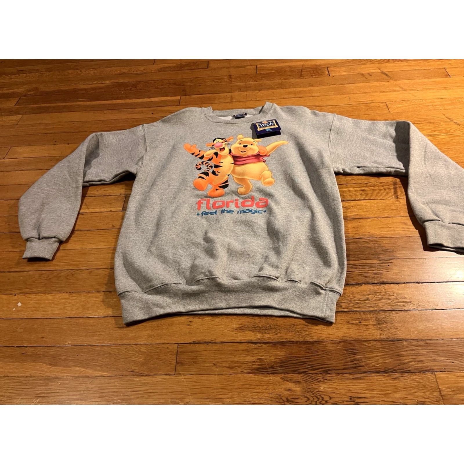 Disney VINTAGE Disney Winnie The Pooh Tigger Sweater Women’s Medium Gray Geometric Print 90s Cartoon Crew Neck Pullover Sweatshirt Size M / US 6-8 / IT 42-44 - 2 Thumbnail