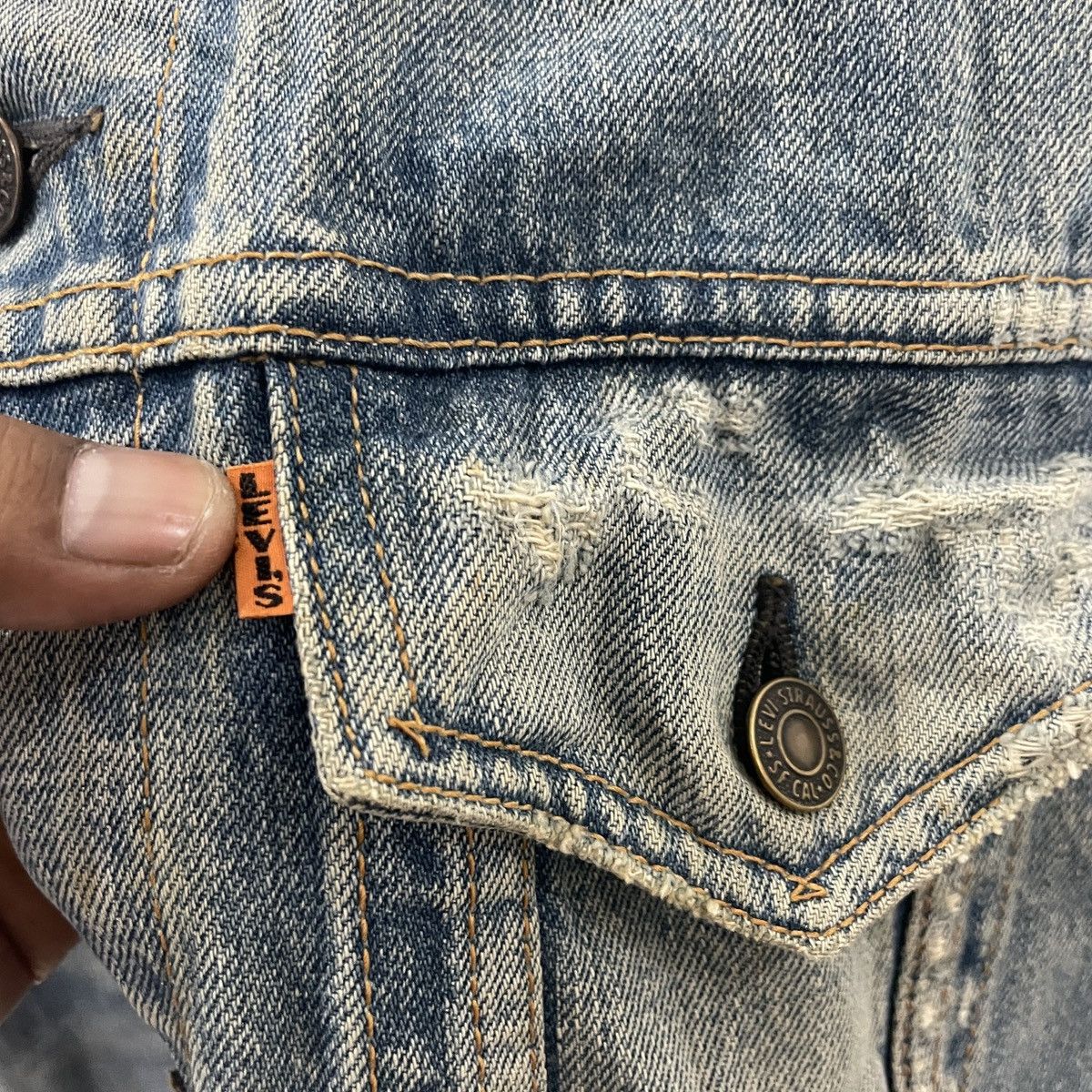 Levi's Vintage Levis Big E Embroidery Logo Sleeveless Denim Jacket Size US M / EU 48-50 / 2 - 8 Thumbnail