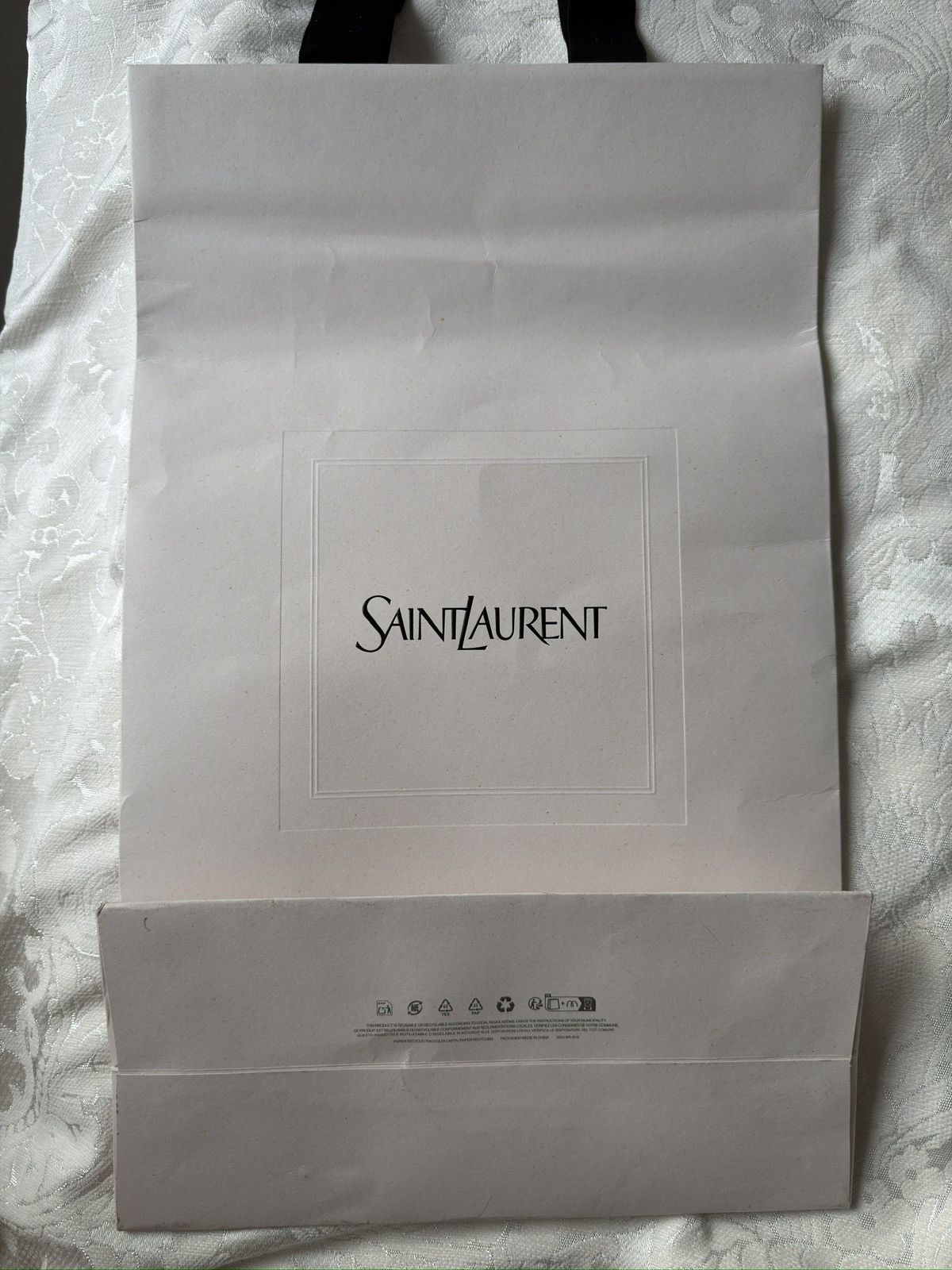 Yves Saint Laurent Saint Laurent Gaby Vanity Bag Off White Size ONE SIZE - 11 Thumbnail