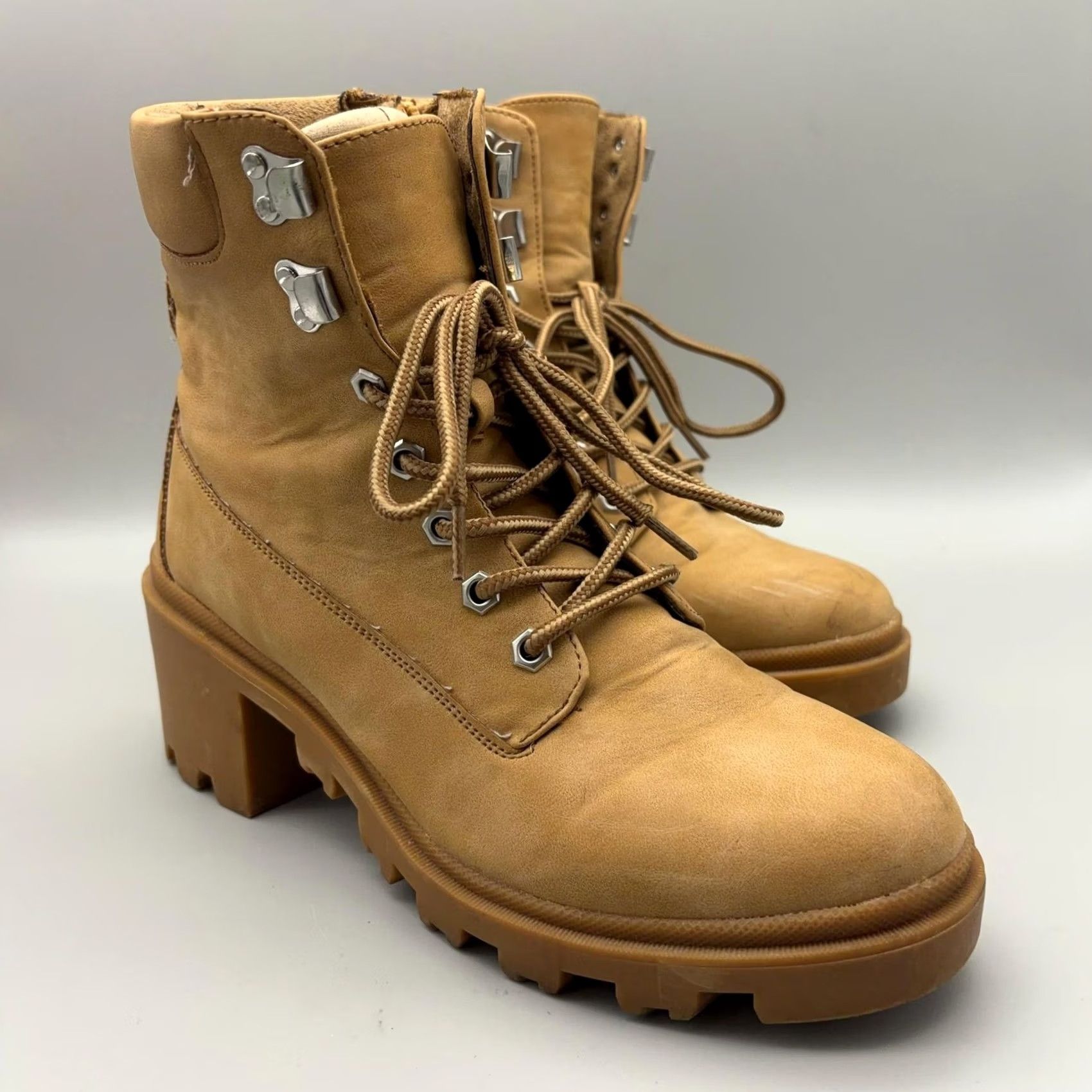 Vintage Madden Girl Boots Womens 8.5 Brown Ankle Combat Lug Sole Block Heel Casual Fall Womens Boots Size US 9 / IT 39 - 2 Thumbnail
