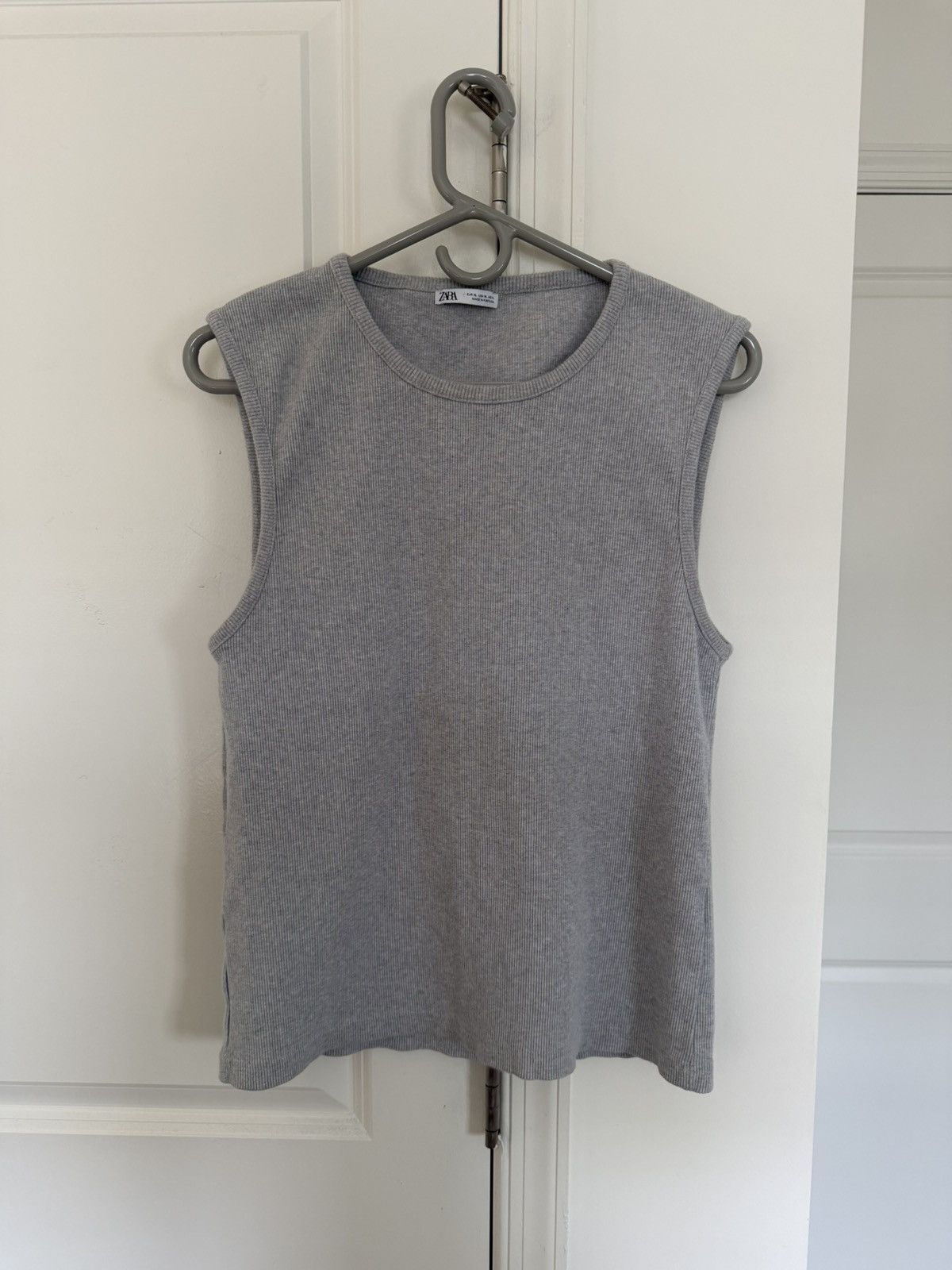 Zara Zara Heavyweight Ribbed Tank Size US XL / EU 56 / 4 - 1 Thumbnail
