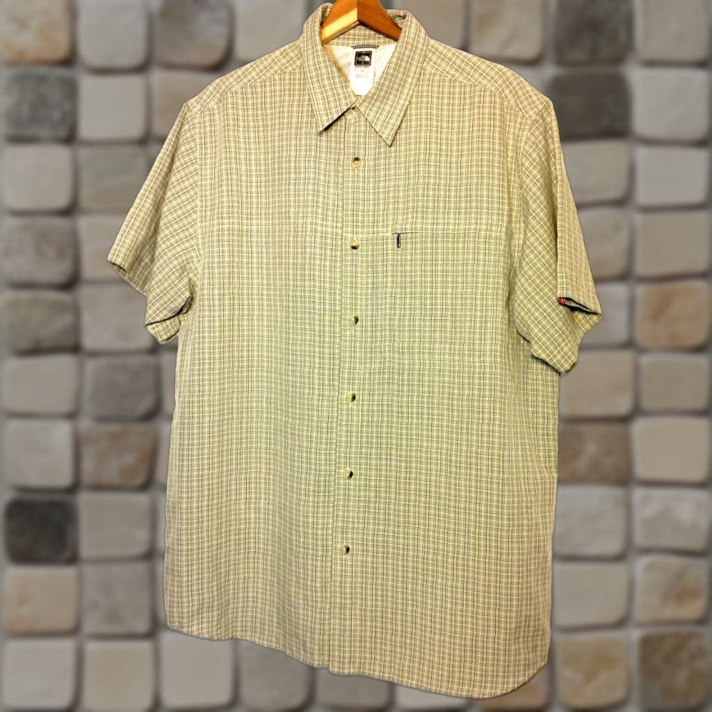 The North Face The North Face Shirt Men L Button-Up Plaid Short Sleeve Multicolor Modal Polyester Blend Folded in India Size US L / EU 52-54 / 3 - 1 Thumbnail