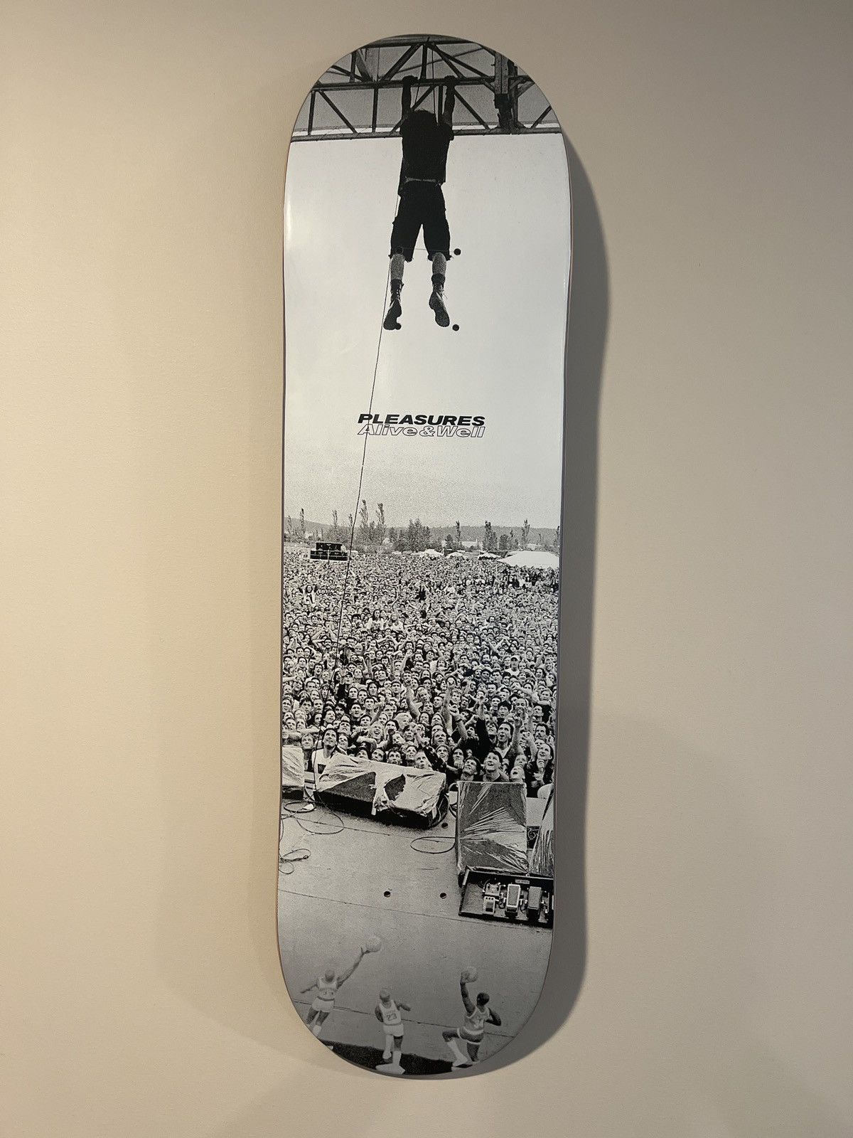 image of Pleasures X Pearl Jam X Alive & Well in White, Men's