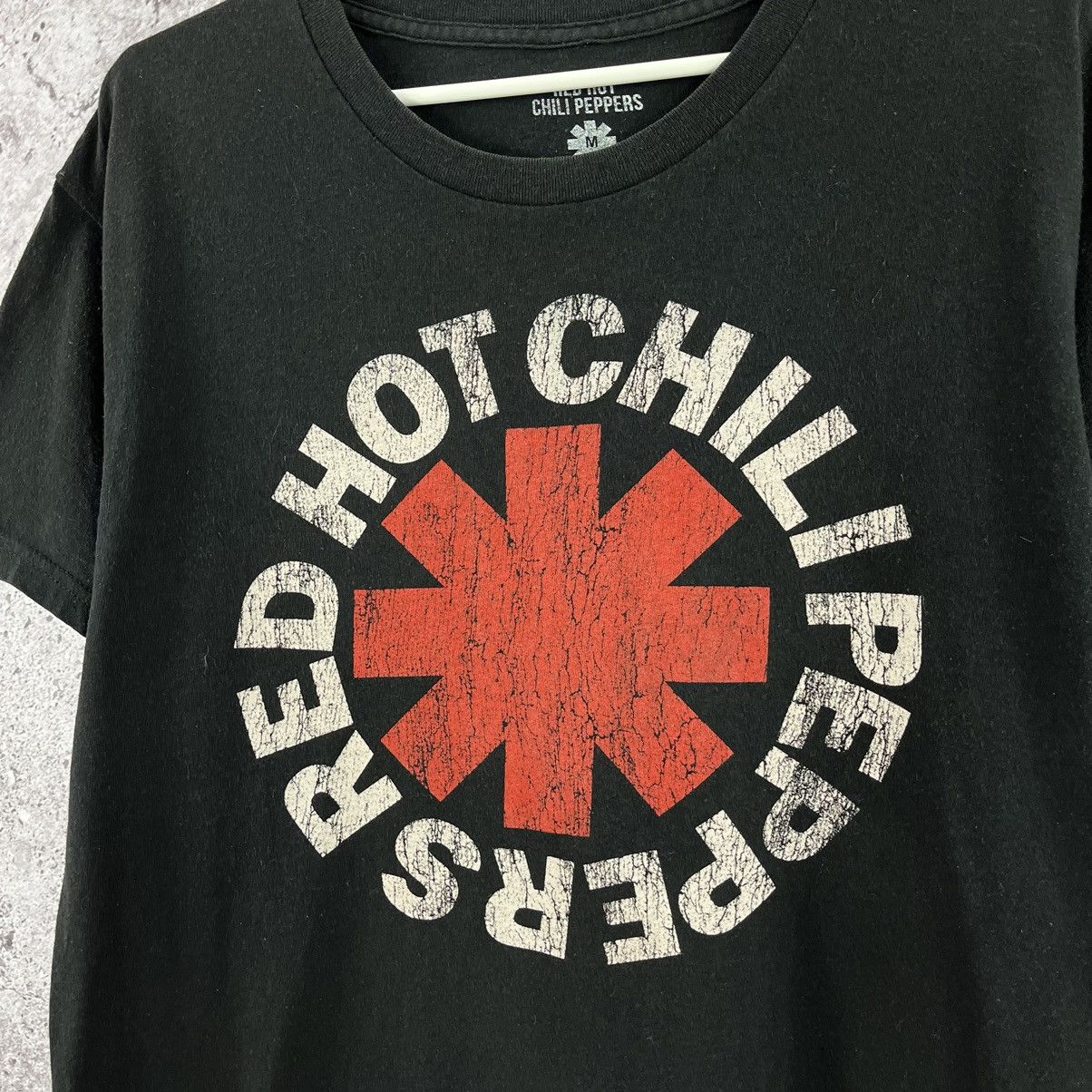 Band Tees Red Hot Chilli Peppers Rock T-Shirt Black Big Logo Size M Size US M / EU 48-50 / 2 - 3 Thumbnail