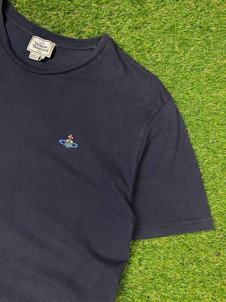 Vivienne Westwood Vivienne Westwood Small Logo Orb Classic Mens tee Size US XL / EU 56 / 4 - 3 Thumbnail