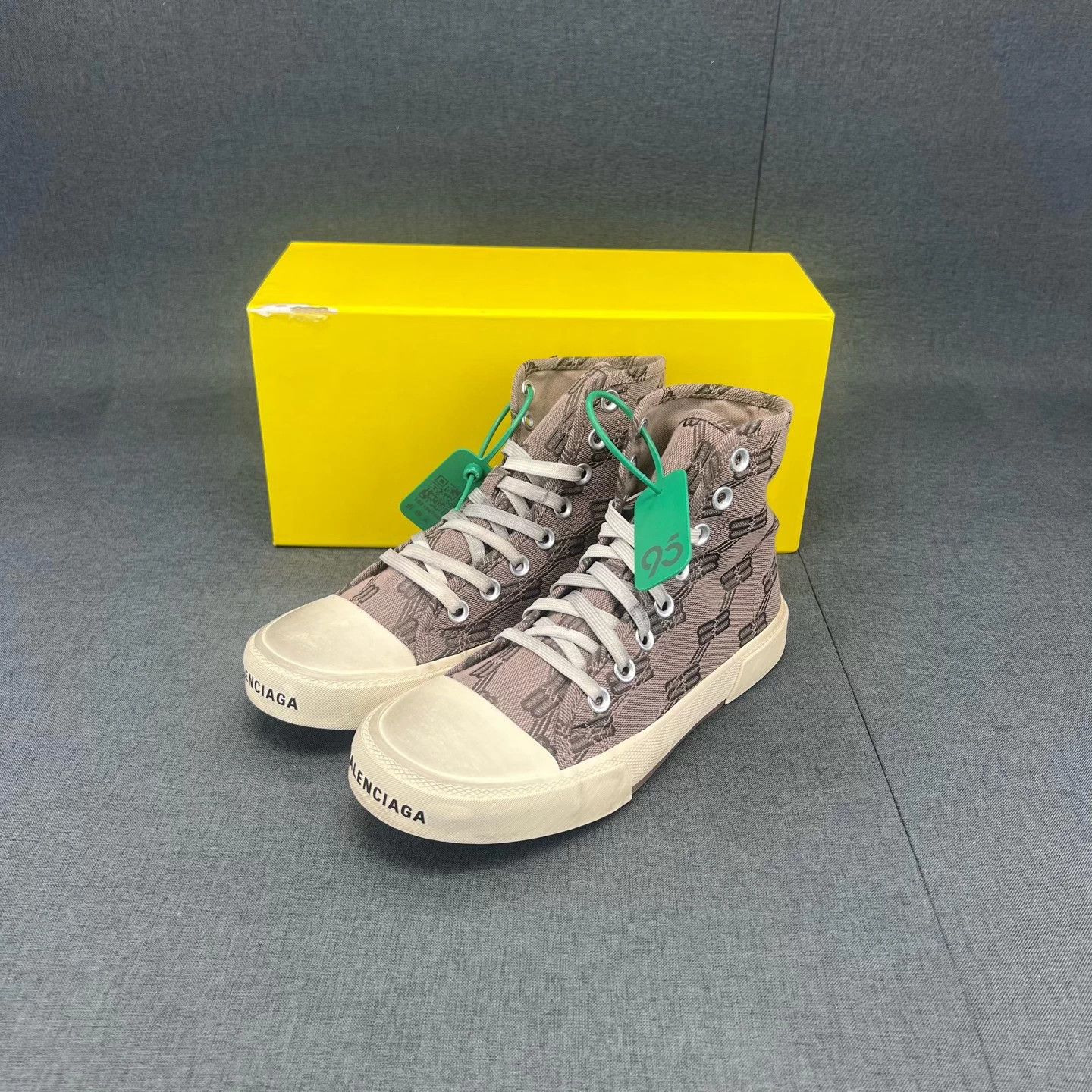 Balenciaga Balenciaga All-Over Print Brown Sneakers - Size 37 Size US 6 / IT 36 - 1 Thumbnail