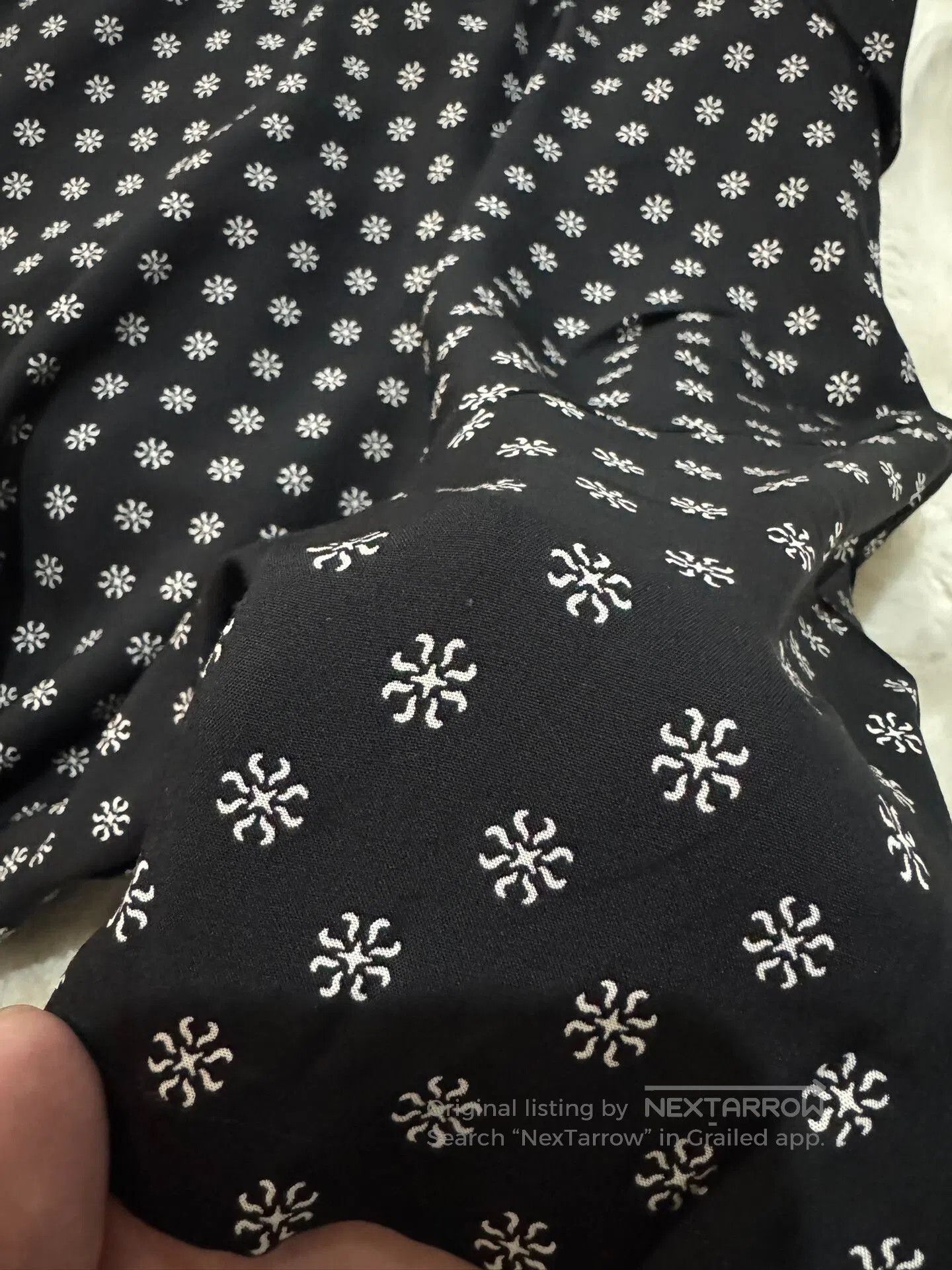 Saint Laurent Paris Saint Laurent Snowflake Shark Collar Shirt. Size US M / EU 48-50 / 2 - 9 Thumbnail