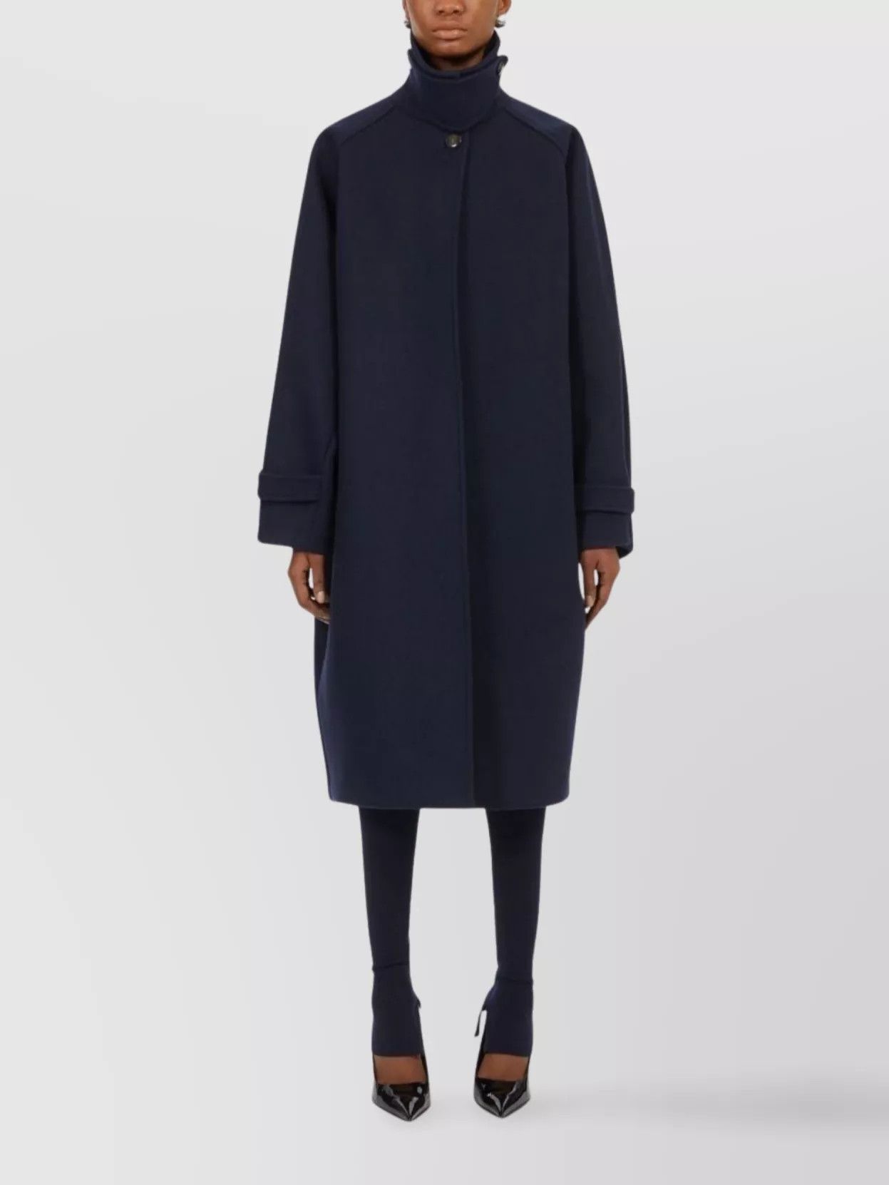 Salvatore Ferragamo o1s1rm1224 Coat in Navy Blue Size XL / US 12-14 / IT 48-50 - 2 Thumbnail