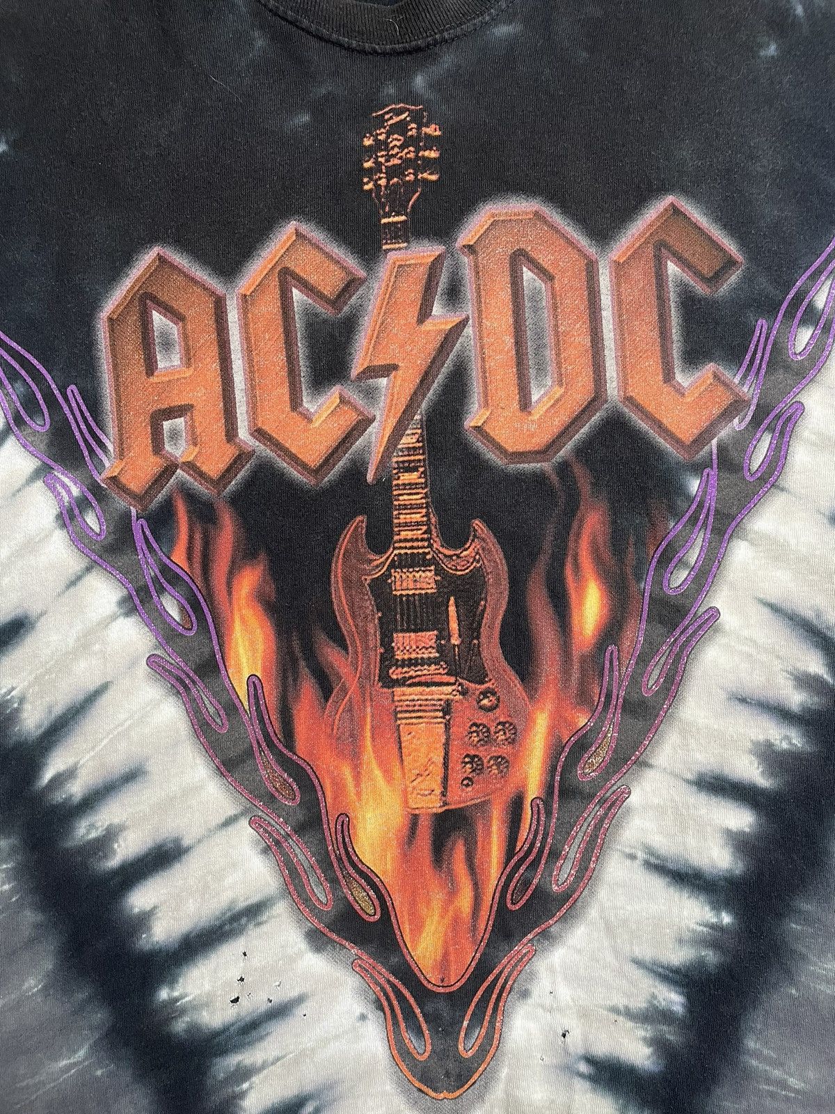 AC/DC × Band Tees × Liquid Blue Liquid Blue AC/DC Hell's Bells vintage overprint tee shirt Size US L / EU 52-54 / 3 - 8 Thumbnail