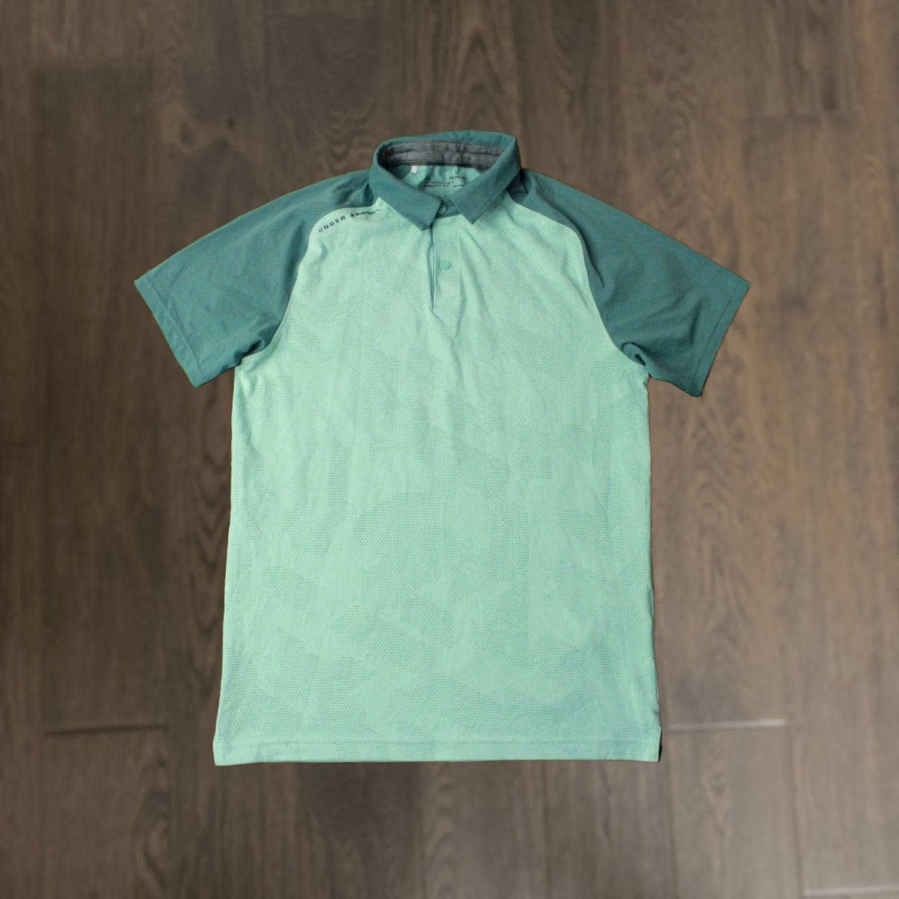 Under Armour UNDER ARMOUR HEATGEAR Polo Shirt Men Small S 2019 Mint and Green Solid Short Sleeve Baselines 100% Polyester Size US S / EU 44-46 / 1 - 1 Thumbnail
