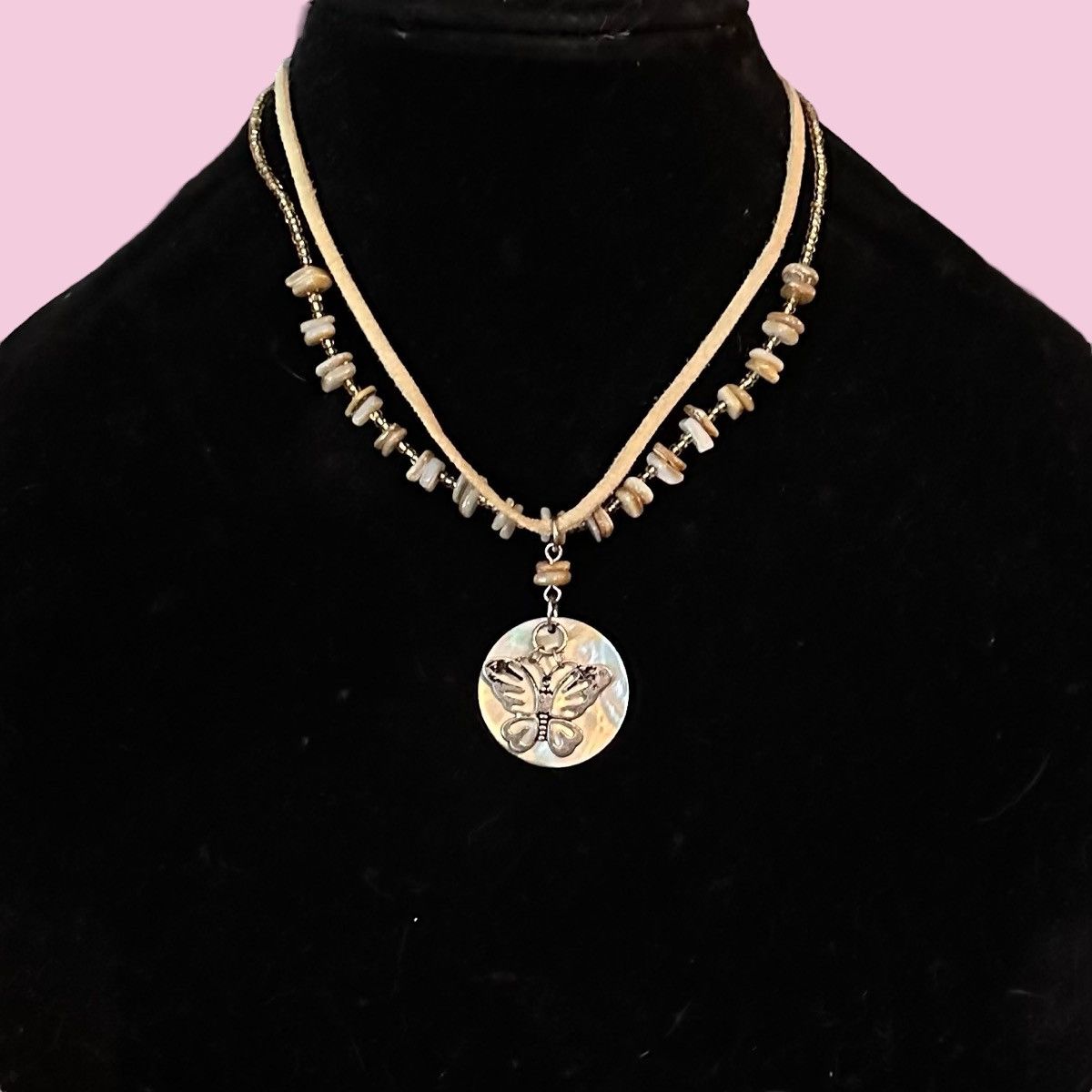 Other Double strand agate chip mother of pearl butterfly necklace Size ONE SIZE - 1 Thumbnail