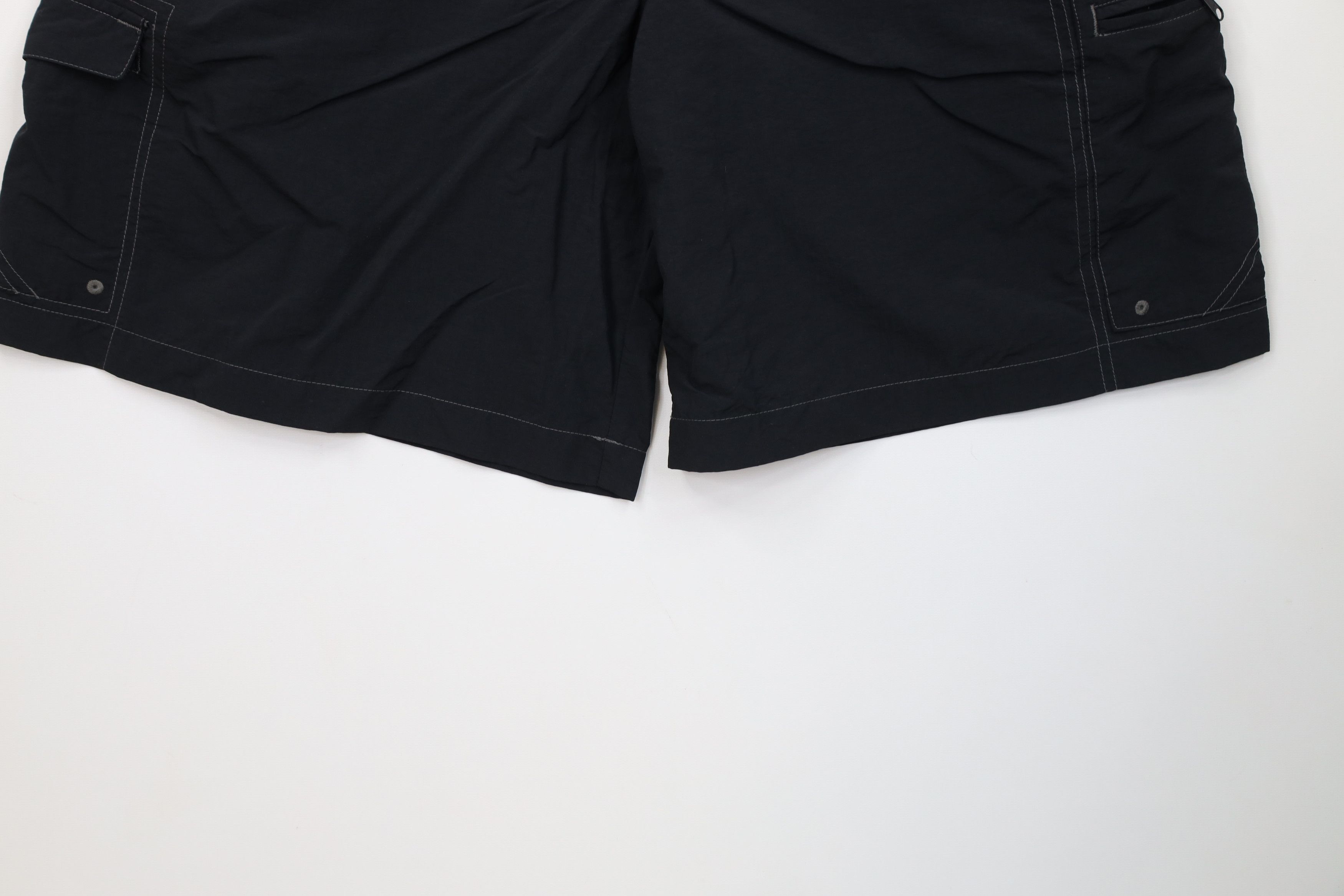 Columbia Vintage Columbia Belted Lined Trekking Cargo Shorts Black Size US 34 / EU 50 - 4 Thumbnail