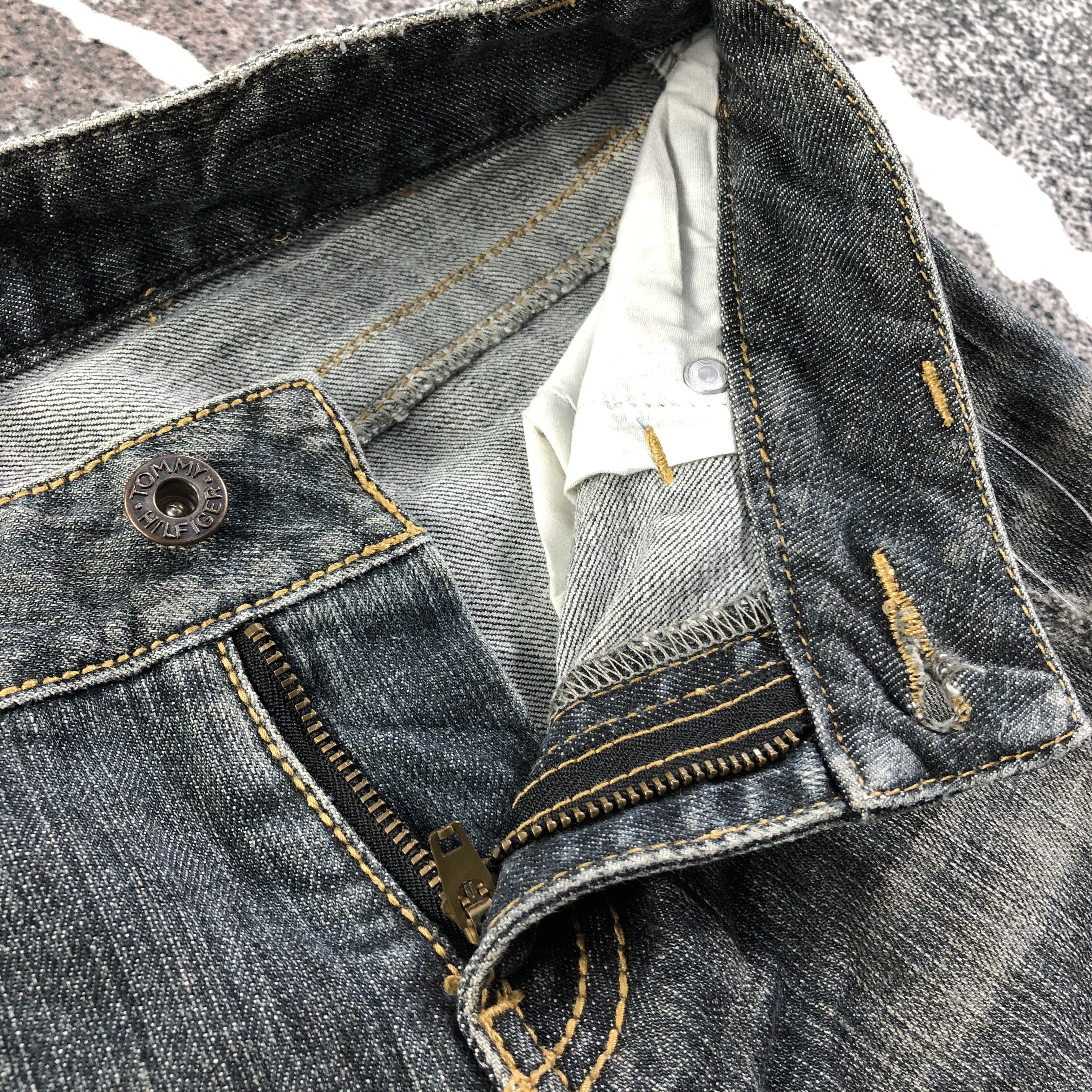 Tommy Hilfiger Tommy Hilfiger Jeans Faded Blue Flare Denim KJ1573 Size 26" / US 2 / IT 38 - 7 Thumbnail