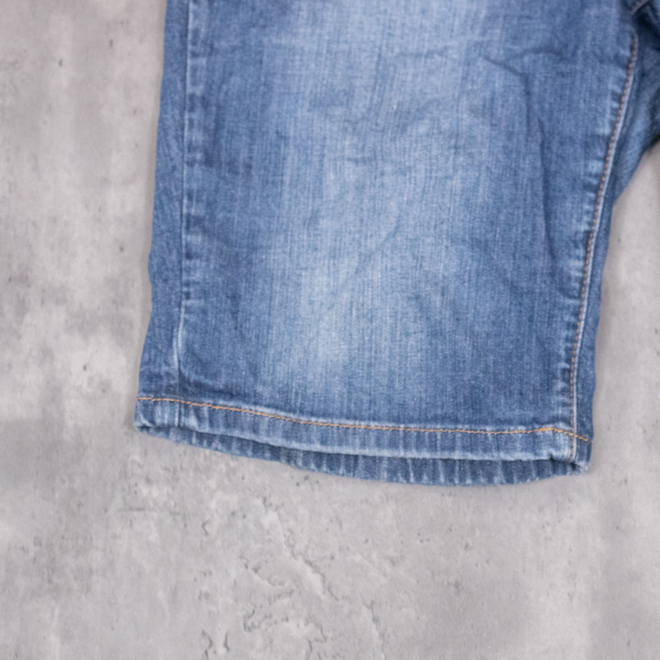 Tommy Hilfiger × Vintage Y2K Tommy Hilfigure Midwash Jort Jean Shorts Size US 34 / EU 50 - 5 Thumbnail