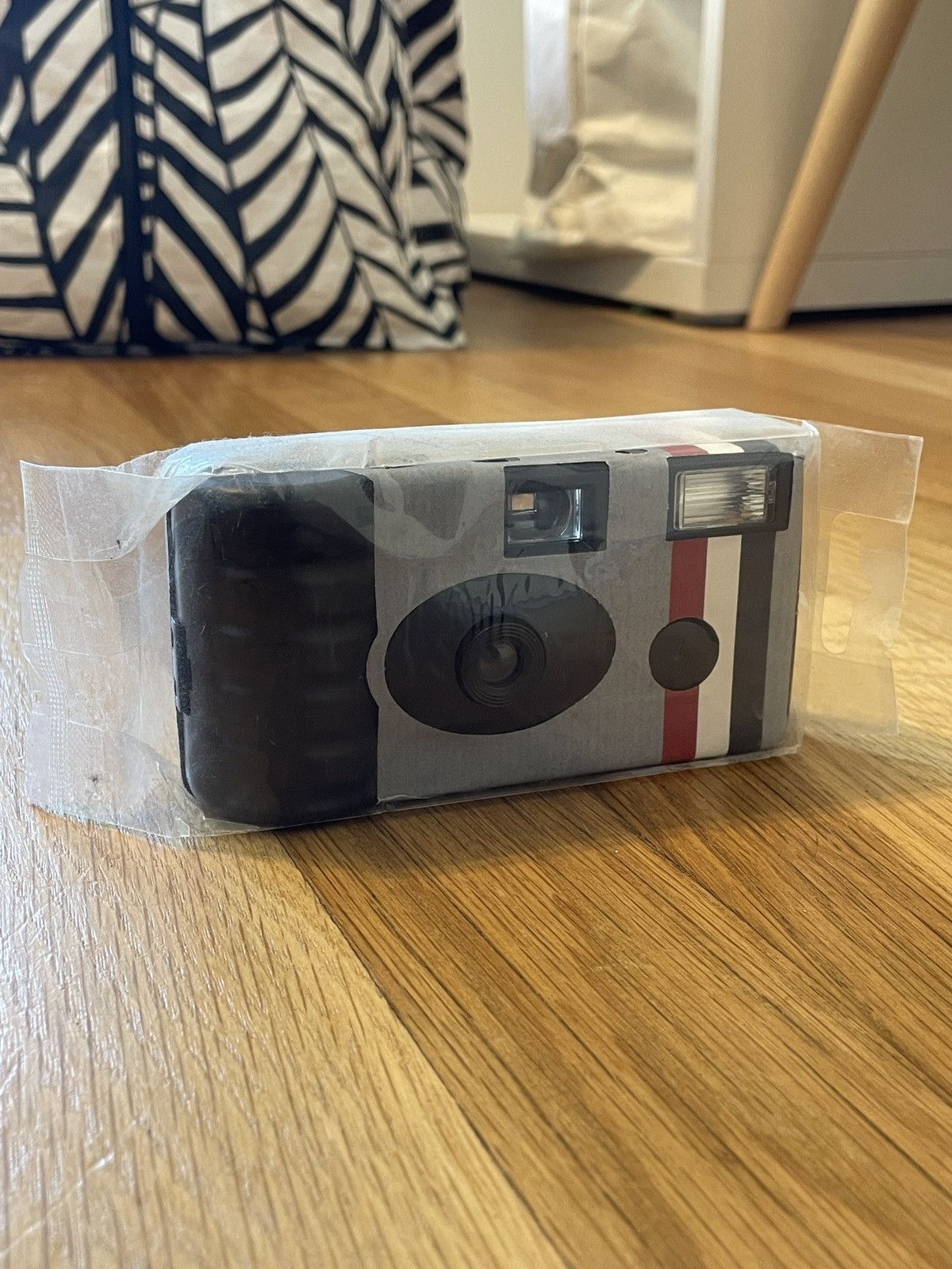 Thom Browne Rare Thom Browne x Colette Disposable Camera Size ONE SIZE - 1 Thumbnail