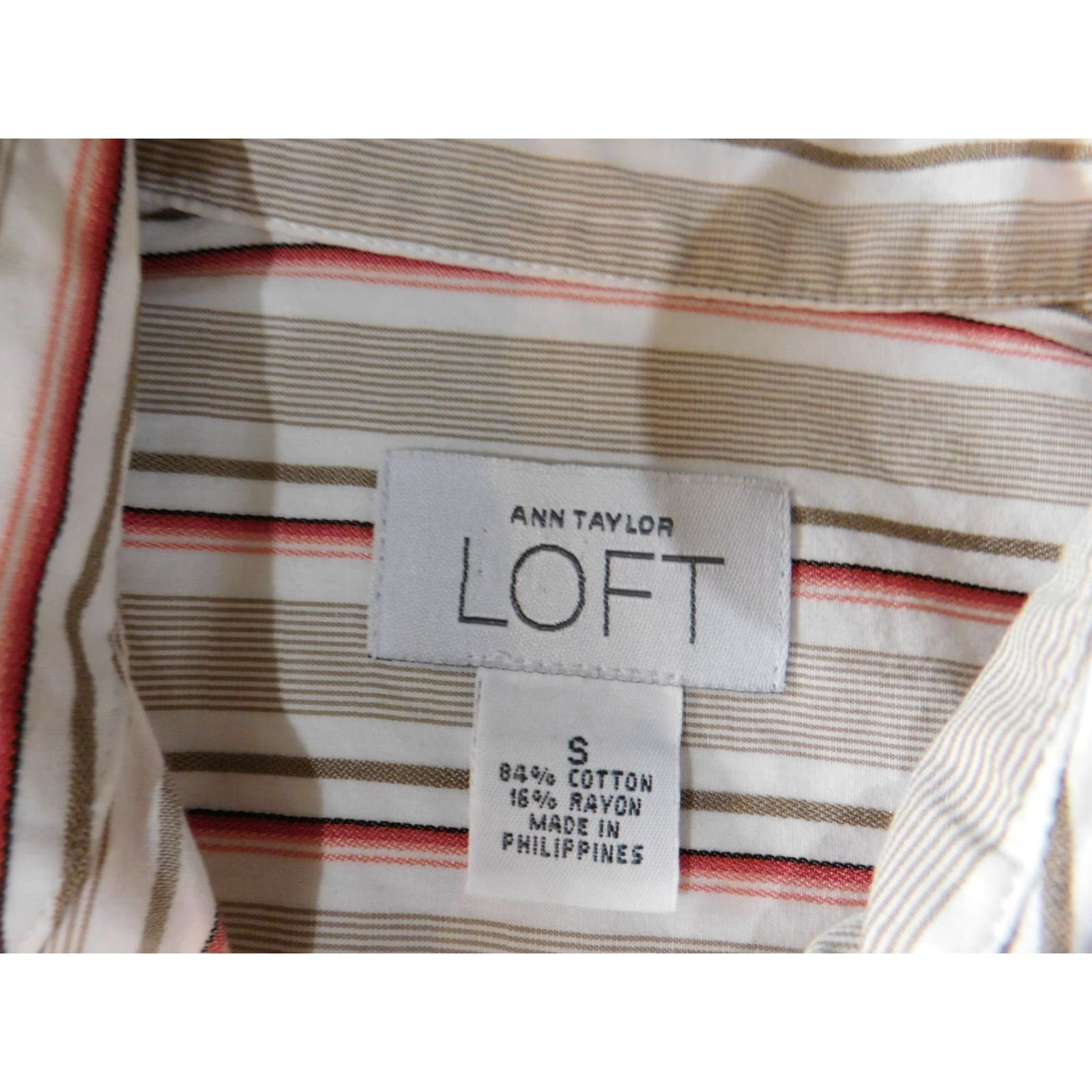 Ann Taylor Ann Taylor Loft Womens Blouse Small beige striped Button-Up top rayon office Size S / US 4 / IT 40 - 4 Thumbnail