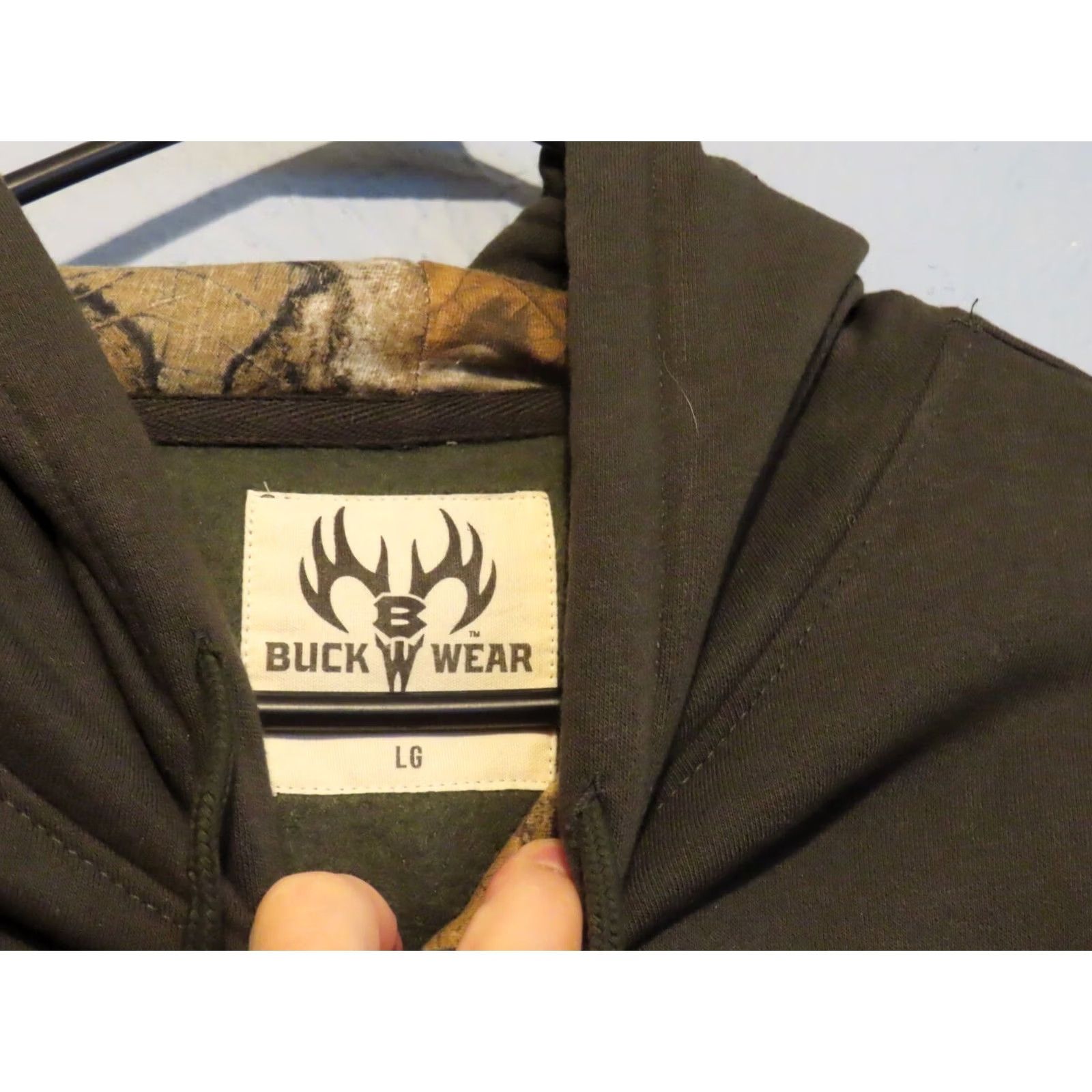 Realtree Buck Wear Hoodie Mens Large Green Camo Heavy Sweatshirt Crew Neck Hooded NWT Multicolor Wide Flag Home of the Brave 90s Inspired Size US L / EU 52-54 / 3 - 3 Thumbnail