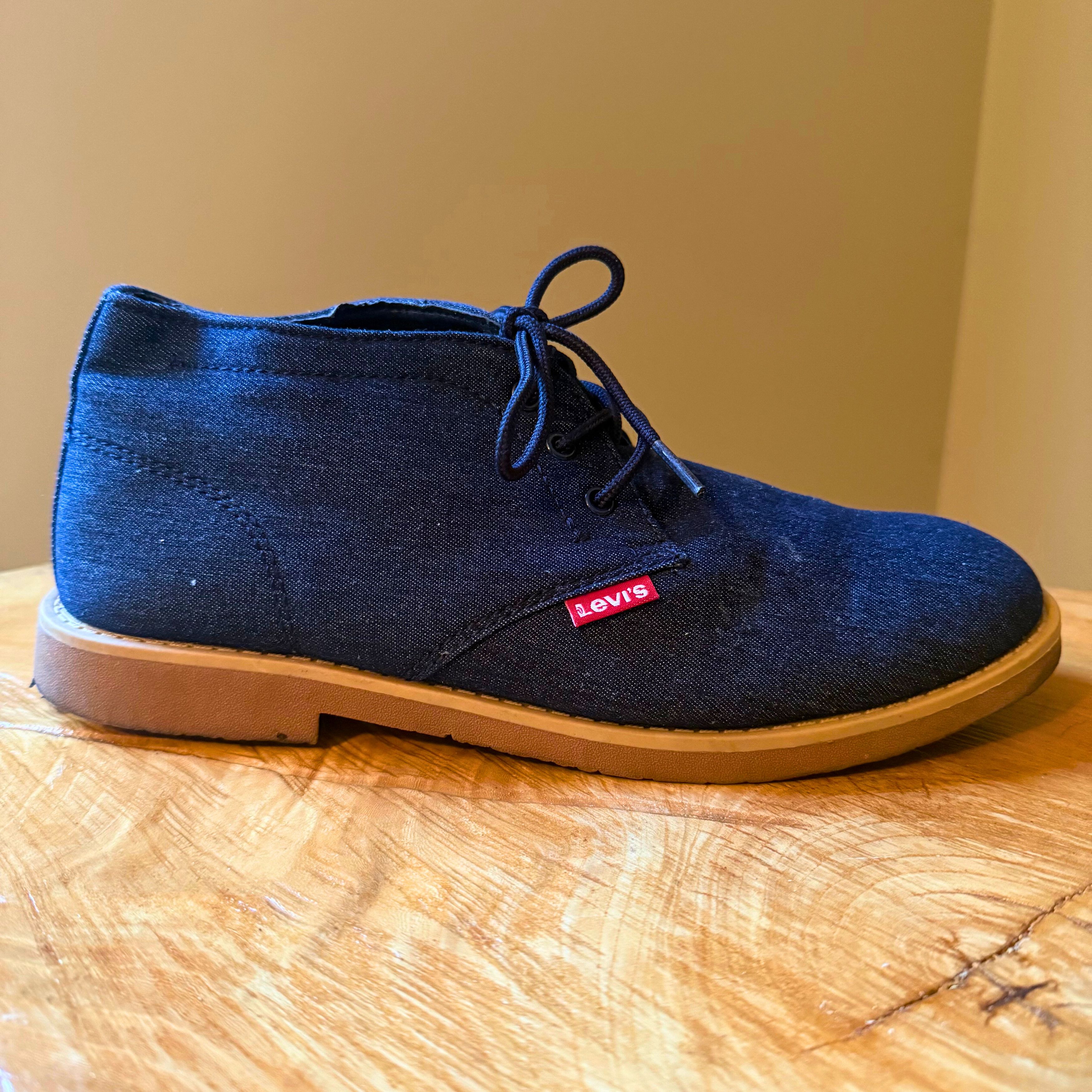 Levi's LEVI'S 🏷️ Denim Chukka Boot M8 W9.5 Size US 8 / EU 41 - 1 Thumbnail