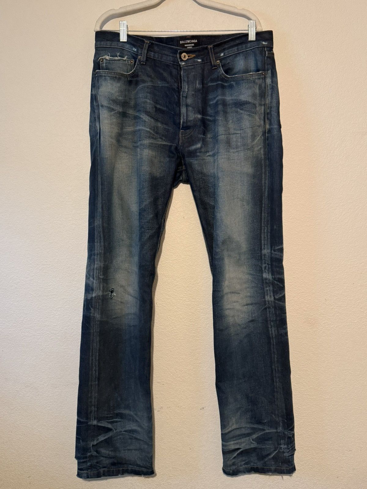 Balenciaga Balenciaga FW22 Dirty Wash Denim Size US 32 / EU 48 - 1 Thumbnail