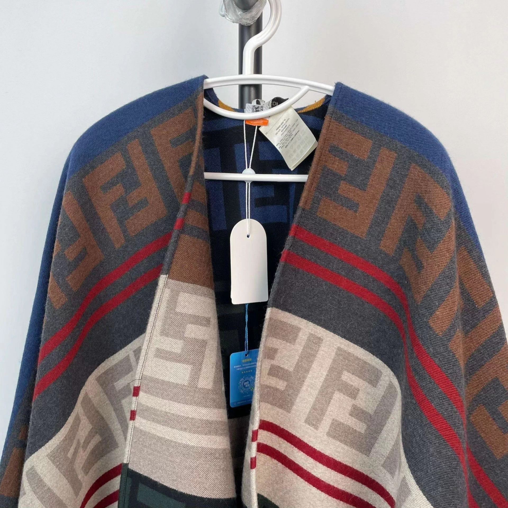 Fendi Fendi Cashmere Scarf 140x140 Size ONE SIZE - 3 Thumbnail