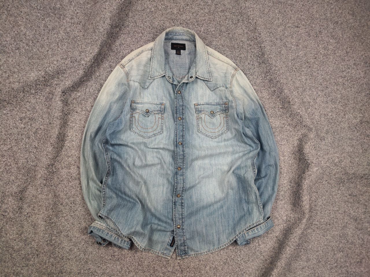 True Religion True Religion Vintage Core Jacket western denim faded shirt Size US XL / EU 56 / 4 - 1 Thumbnail