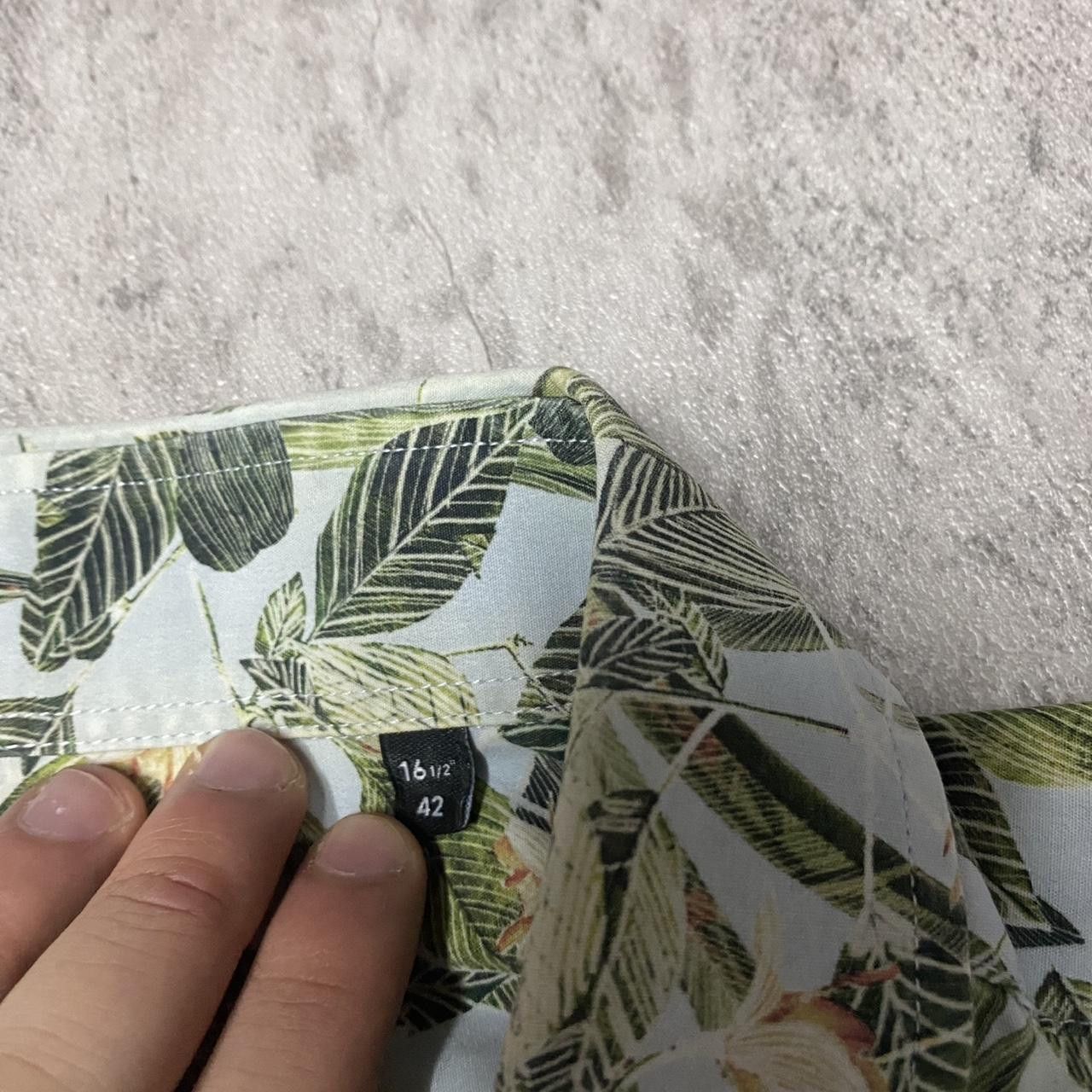 Other White and green floral short sleeve button up shirt Size US L / EU 52-54 / 3 - 3 Thumbnail