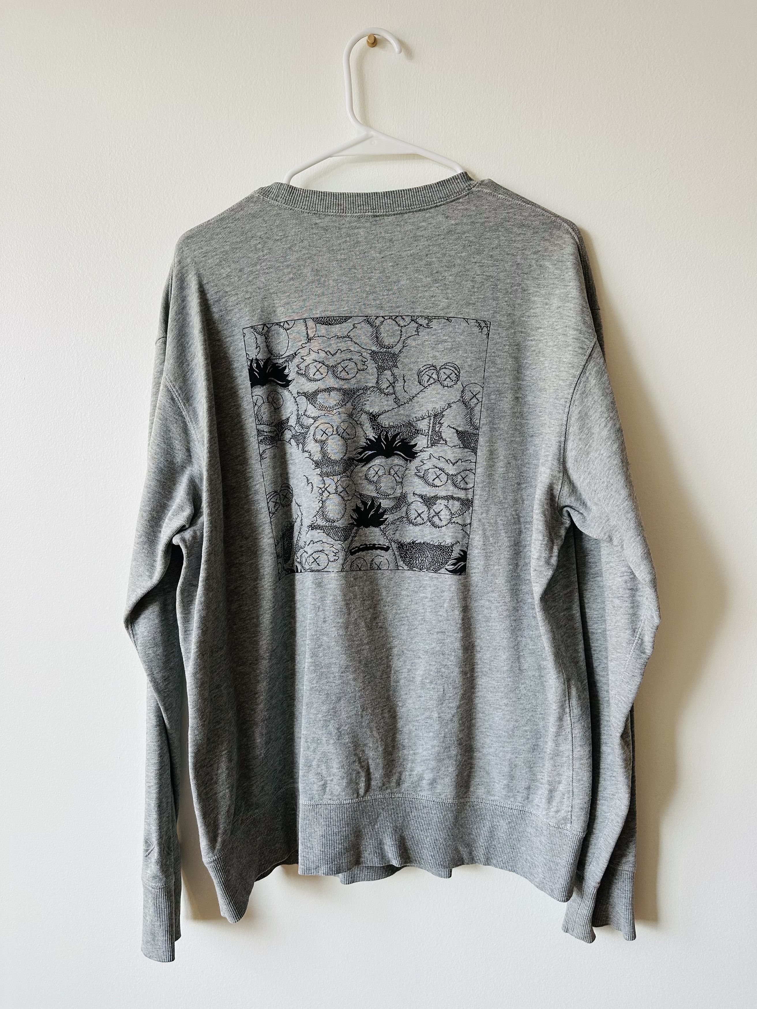 Kaws × Uniqlo Sesame Street XX Sweatshirt Size US L / EU 52-54 / 3 - 2 Thumbnail