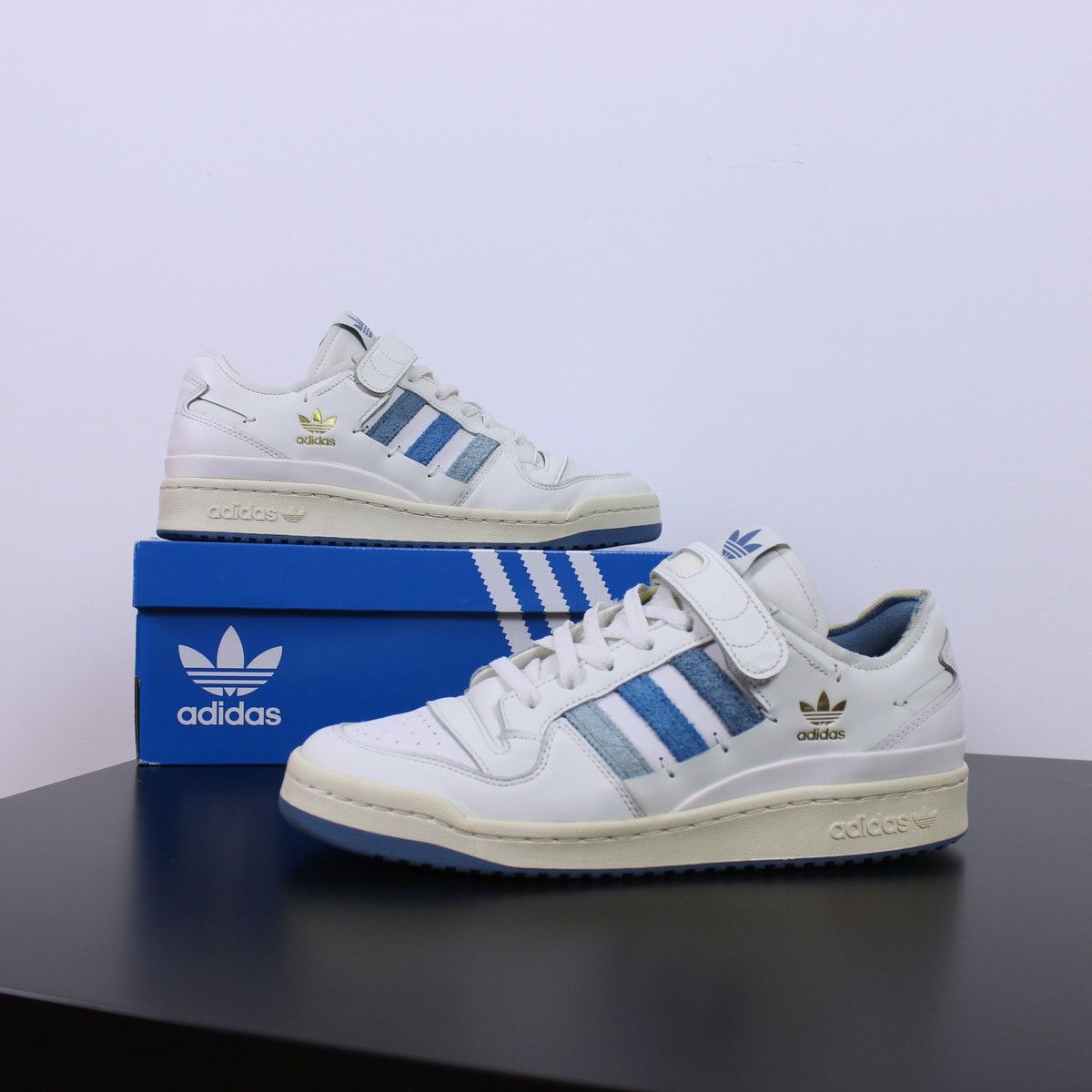 Adidas ADIDAS FORUM 84 LOW 'WHITE PULSE BLUE' Size US 11 / EU 44 - 2 Thumbnail