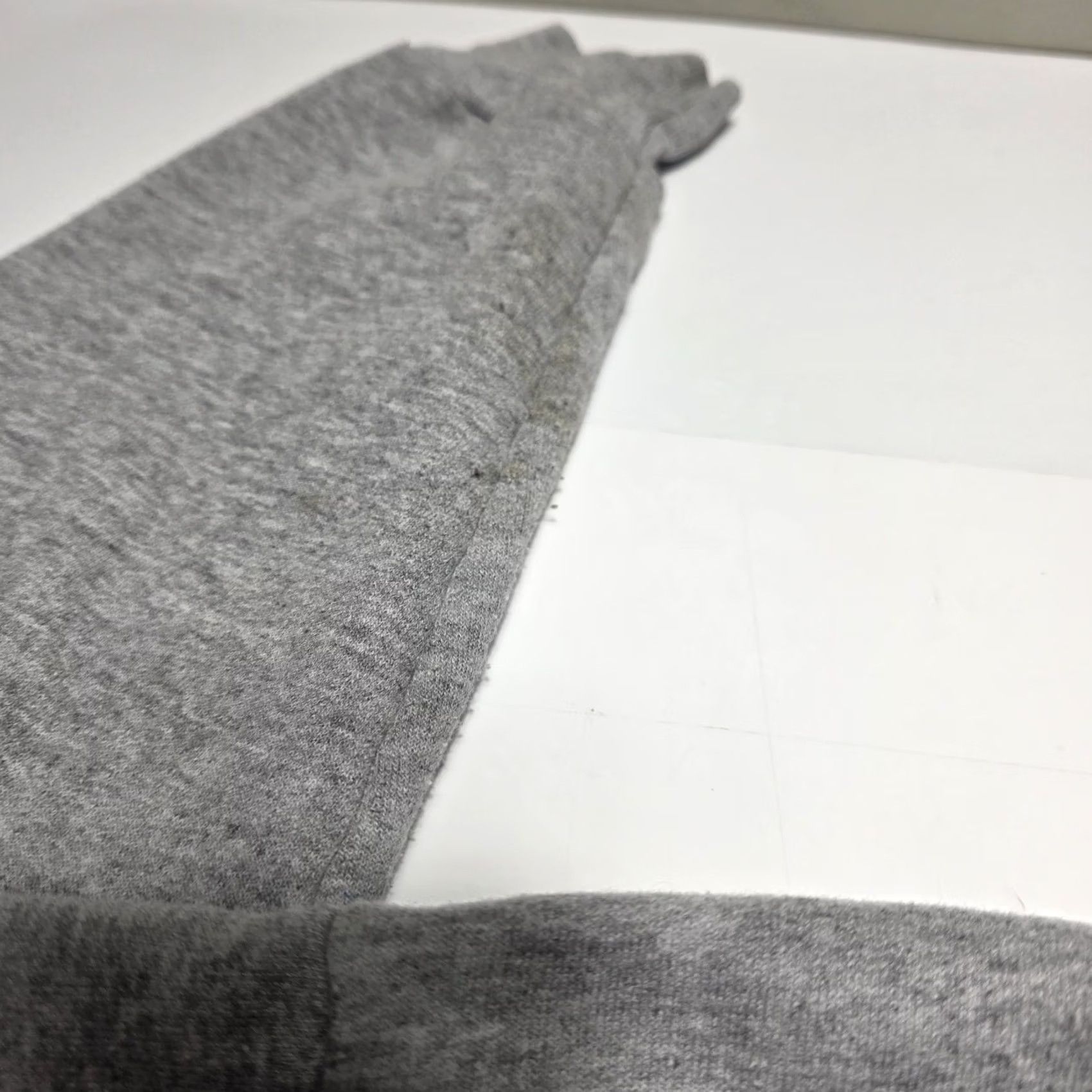 Hanes Hanes Mickey Mouse Hoodie Double Sided Graphic Men Medium Hoodie US Disneyland Resort Hanes Mickey Mouse Gray Full Zip Pockets Size US M / EU 48-50 / 2 - 6 Thumbnail