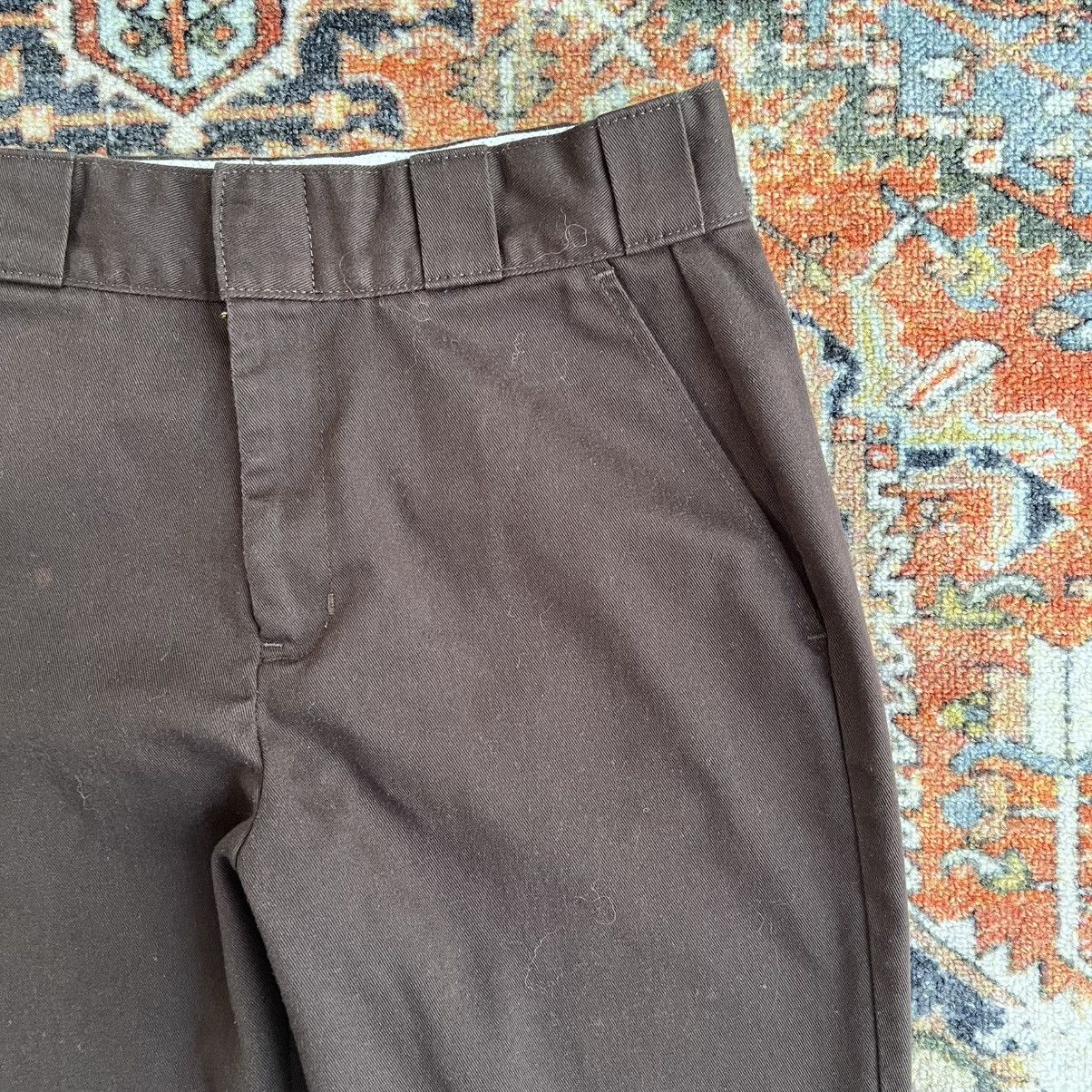 Dickies Classic brown dickies women’s size 4 timeless staple! Size 27" / US 4 / IT 40 - 3 Thumbnail