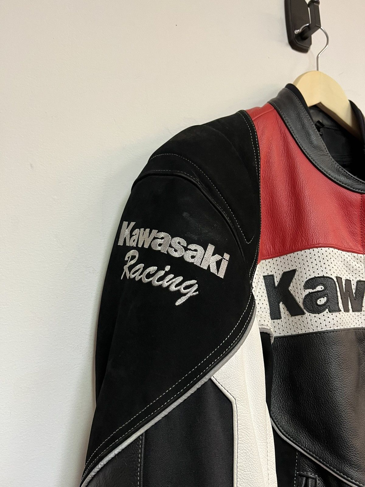 Other Leather Kawasaki Motorcycle Jacket Size US L / EU 52-54 / 3 - 4 Thumbnail