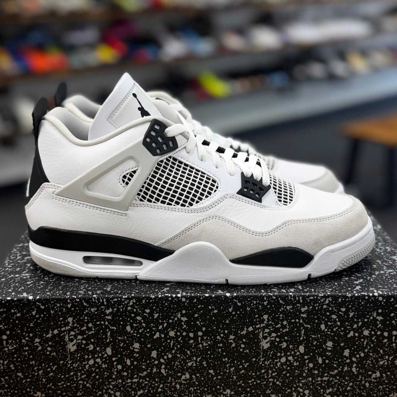 Jordan Brand Jordan 4 Retro Military Black - Preowned Size US 12 / IT 42 - 1 Thumbnail