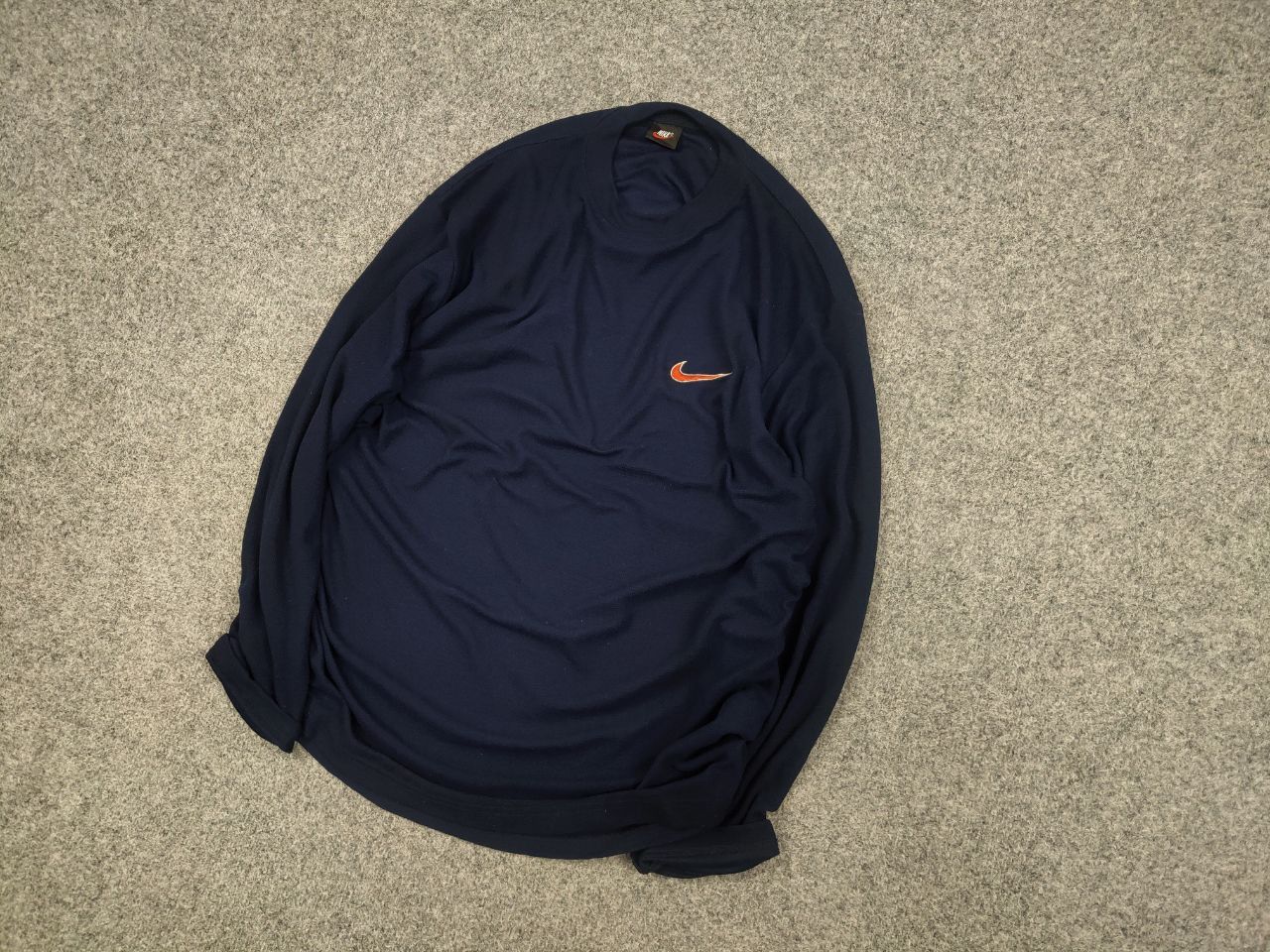 Nike Vintage 90's Nike Logo Navy blue Long sleeve Sweatshirt Size US M / EU 48-50 / 2 - 3 Thumbnail