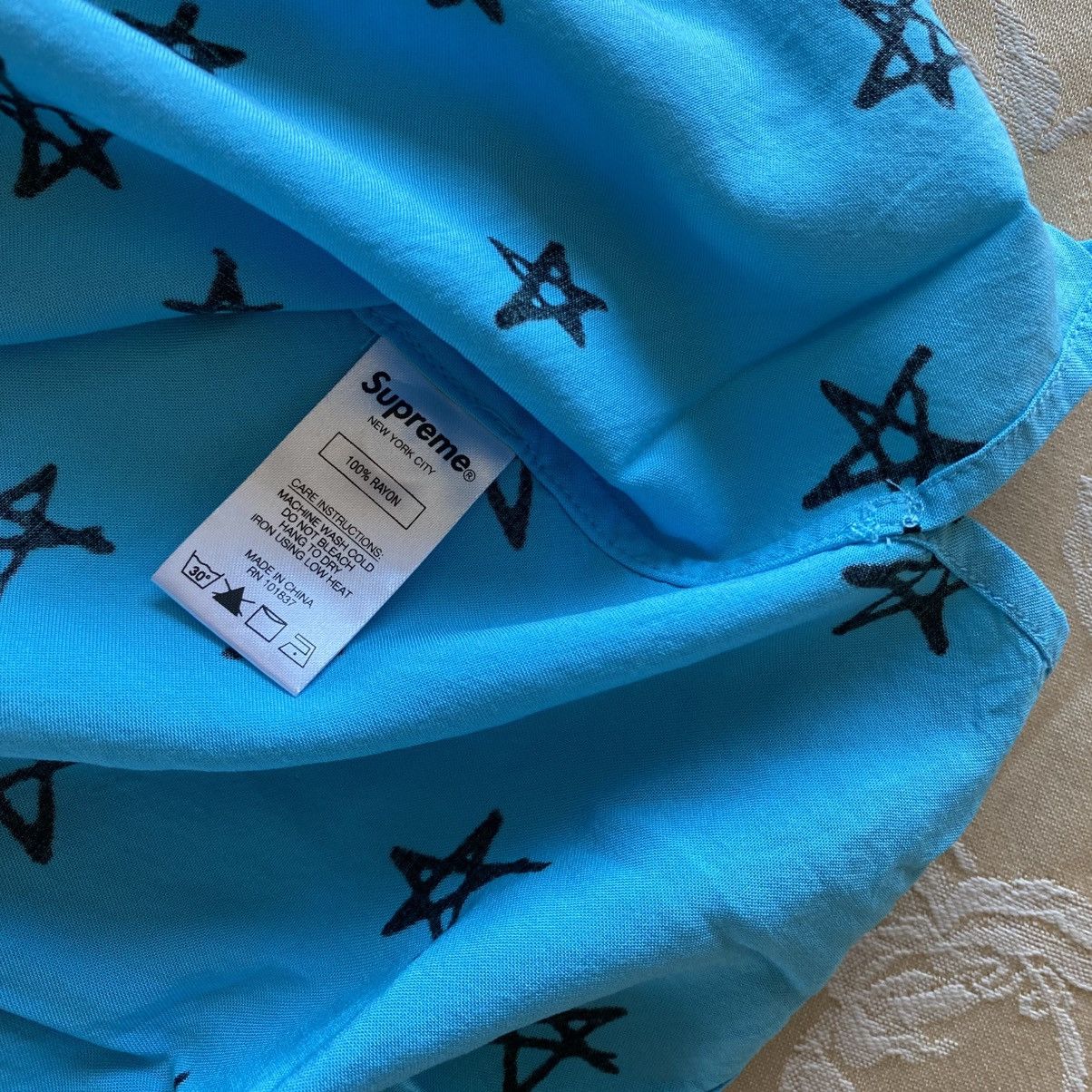 Supreme Supreme Daniel Johnston Devil Rayon Shirt Bright Blue 2018 Size US M / EU 48-50 / 2 - 6 Thumbnail