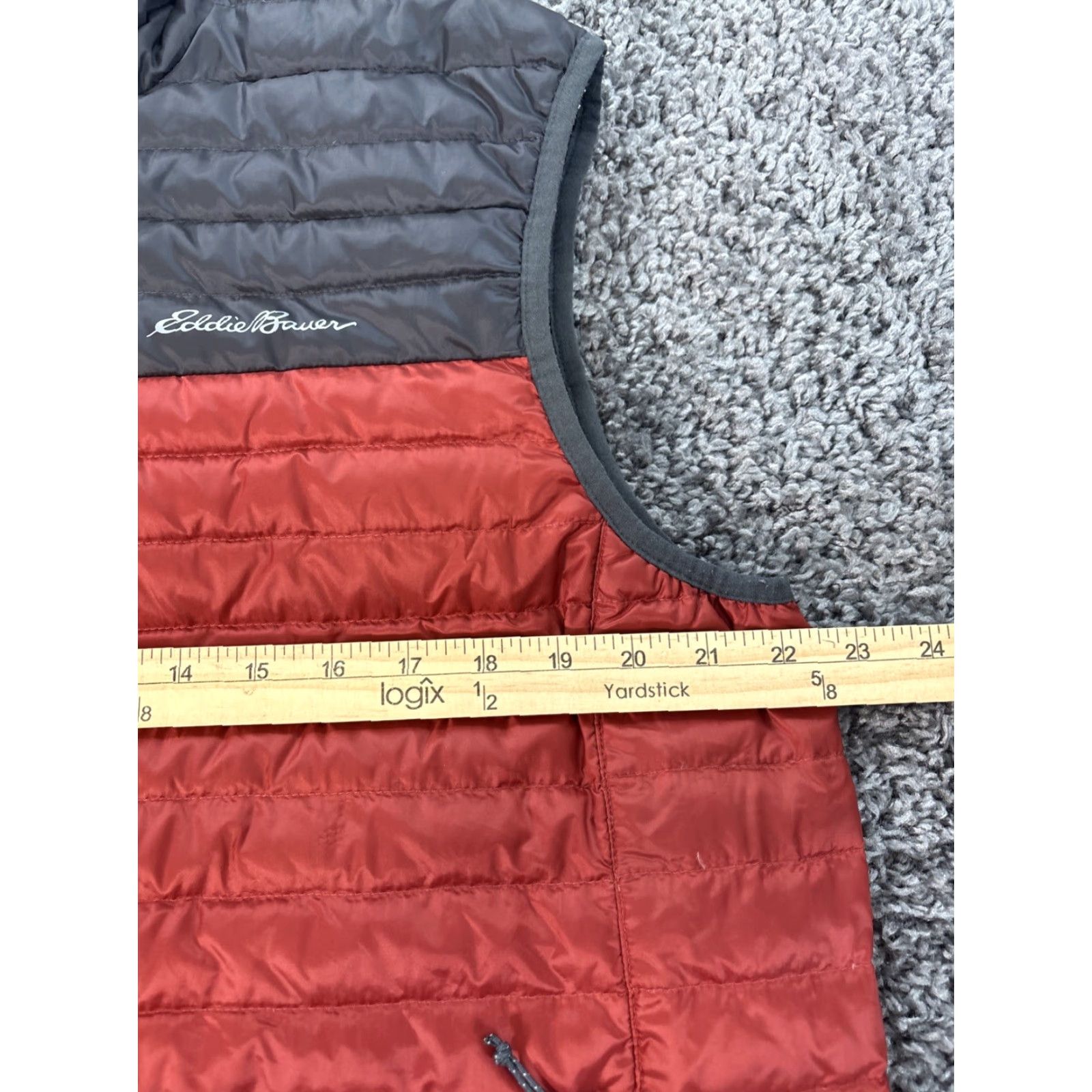 Eddie Bauer Eddie Bauer Vest Men L Red Solid Sleeveless Puffer Down Zip EB700 Size US L / EU 52-54 / 3 - 3 Thumbnail
