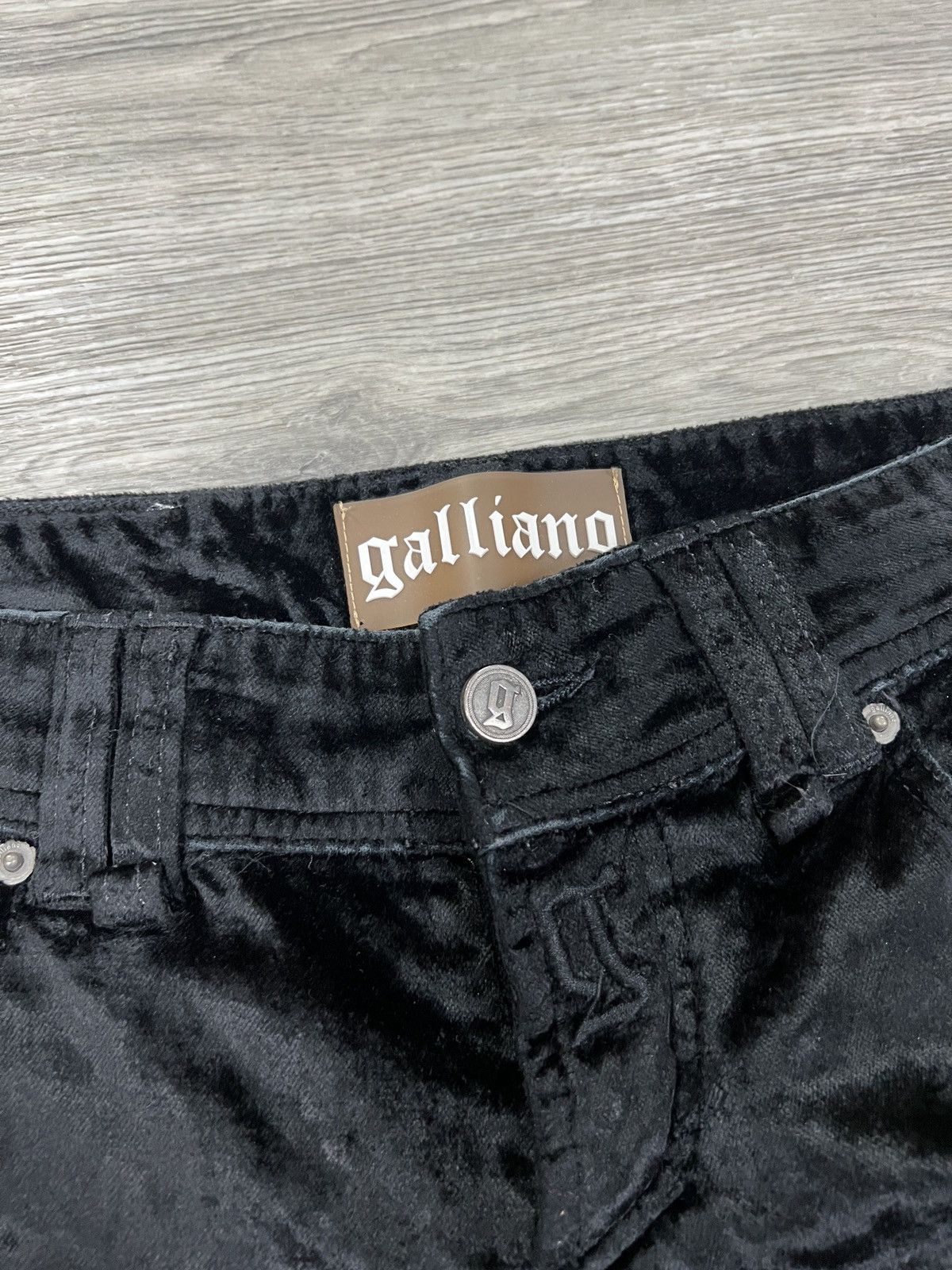 John Galliano John Galliano Women's Black Velvet Velour Skinny Jeans it 42 Size 28" / US 6 / IT 42 - 6 Thumbnail