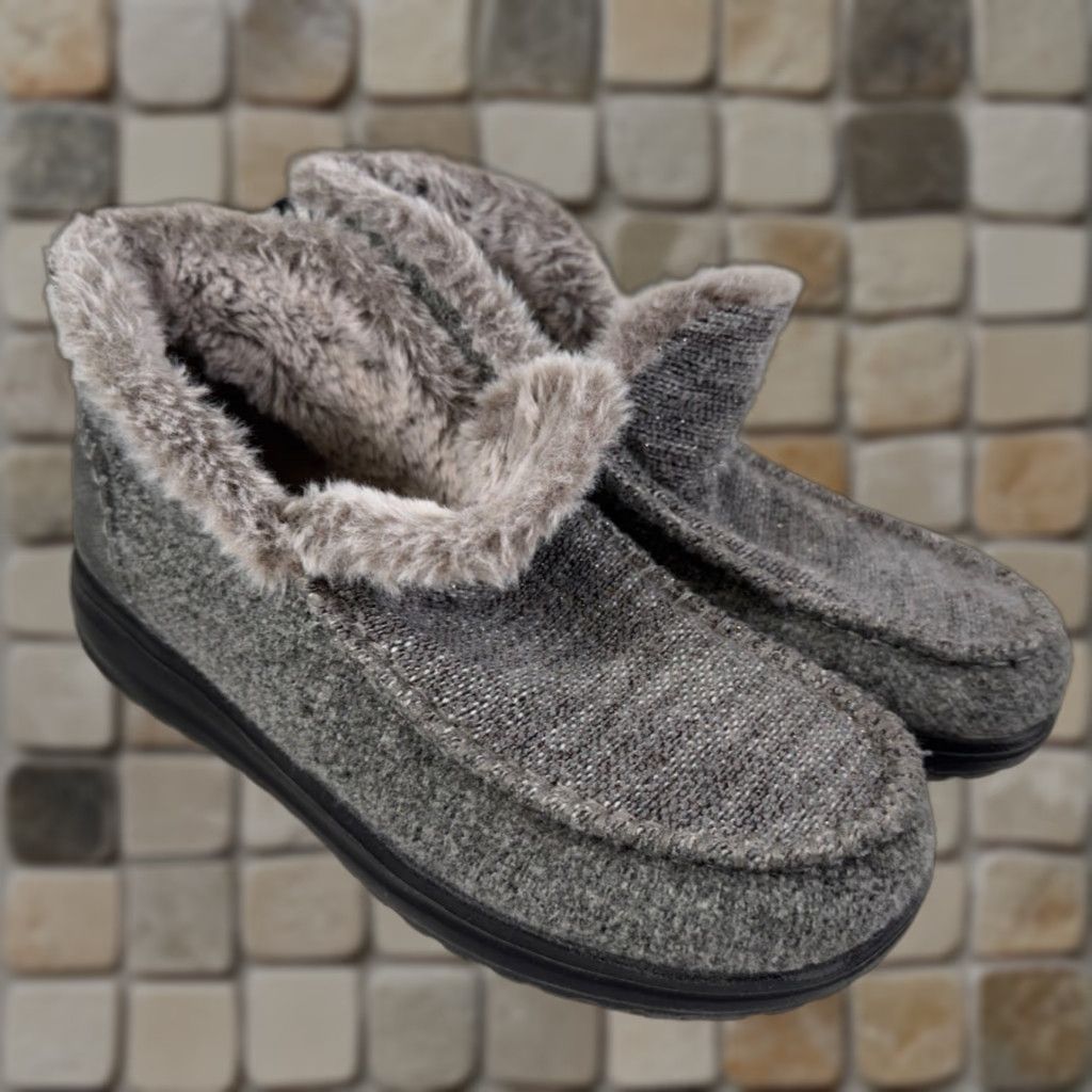 Vintage Hey Dude Denny Boots Womens 9 Sleet Gray Mock Toe Faux Fur Lined Ankle Bootie Size US 9 / IT 39 - 1 Thumbnail